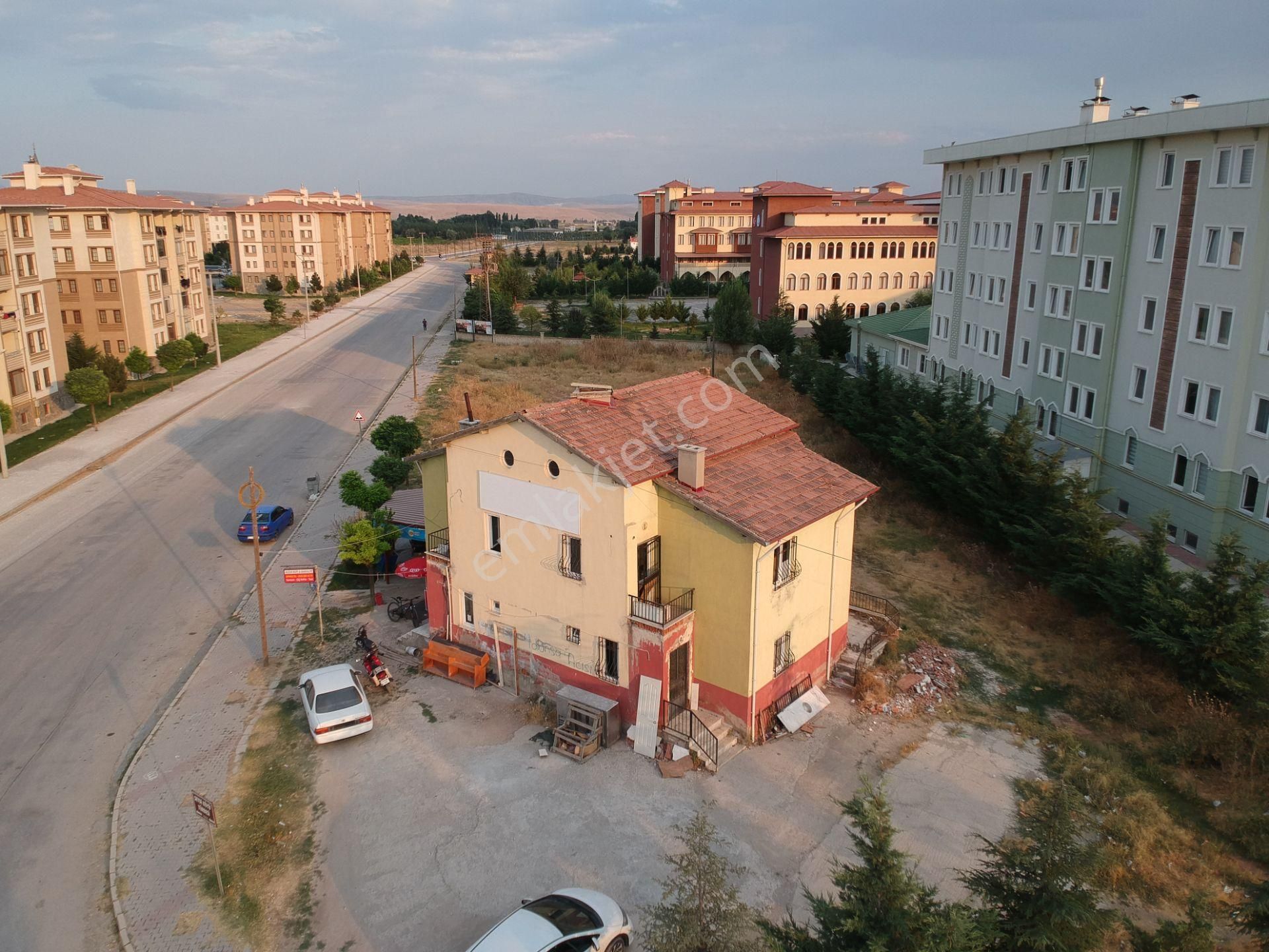 İlbey // Şuhut Hastane Yanında 2 Adet (ikiz) Dubleks Villa - Görsel 28