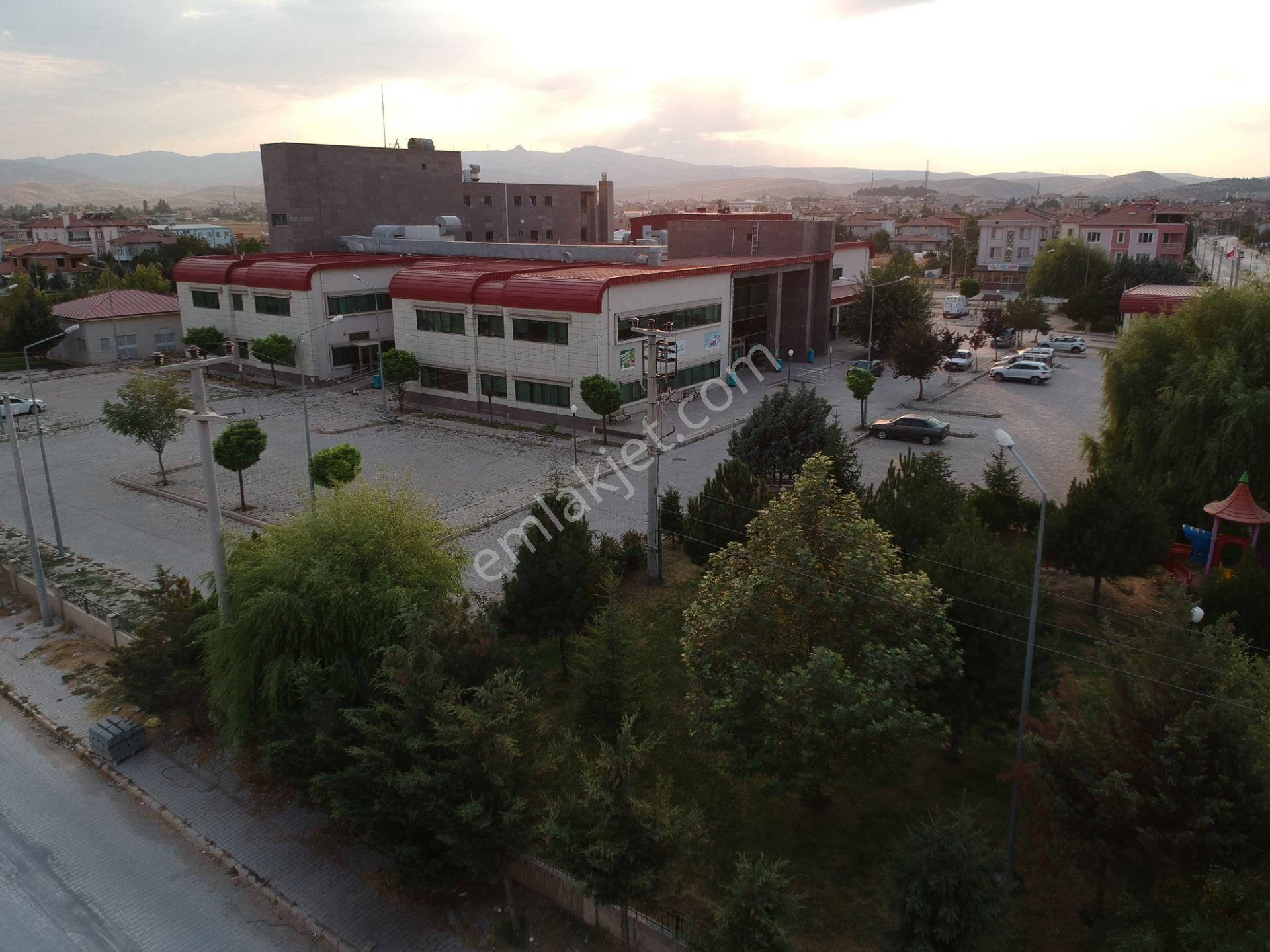 İlbey // Şuhut Hastane Yanında 2 Adet (ikiz) Dubleks Villa - Görsel 31