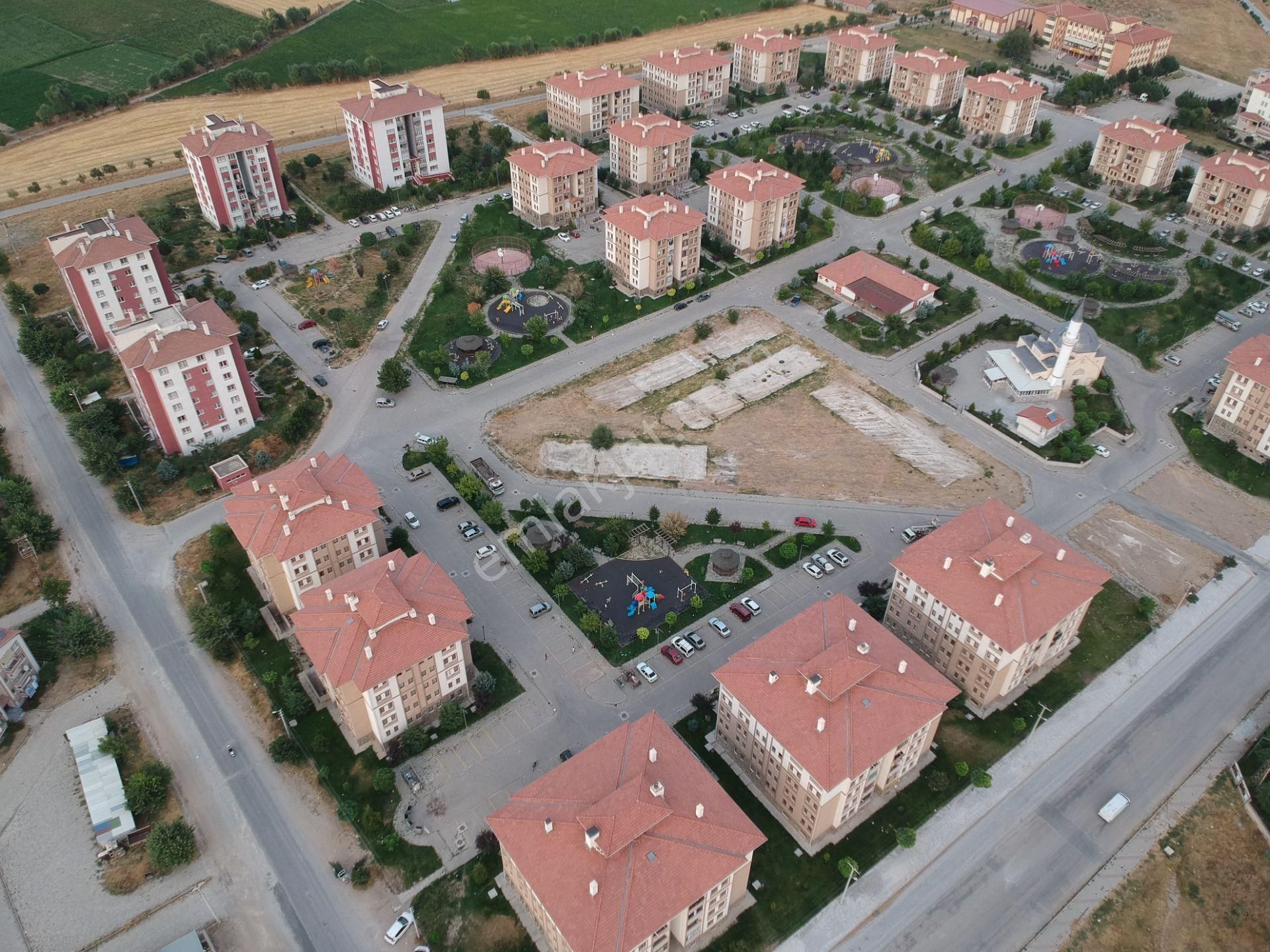 İlbey // Şuhut Hastane Yanında 2 Adet (ikiz) Dubleks Villa - Görsel 20