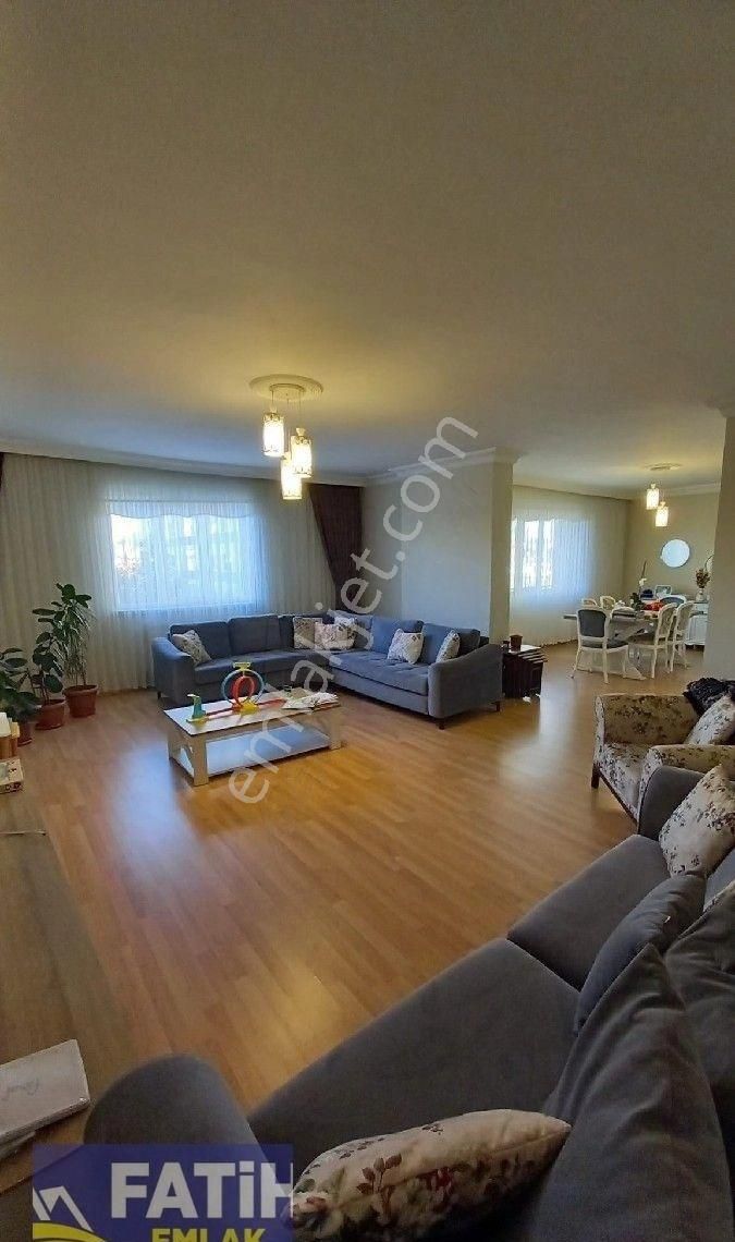 İpekyolu Şerefiye Satılık Daire İkizler Civarı Satlık 4+1 Daire 220 M2