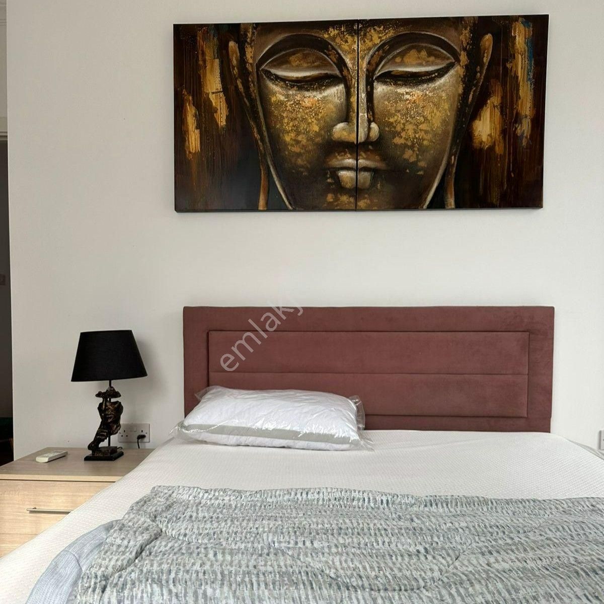 Girne Karaoğlanoğlu'nda Eşyalı Satılık 1+1 Daire !! - Görsel 8