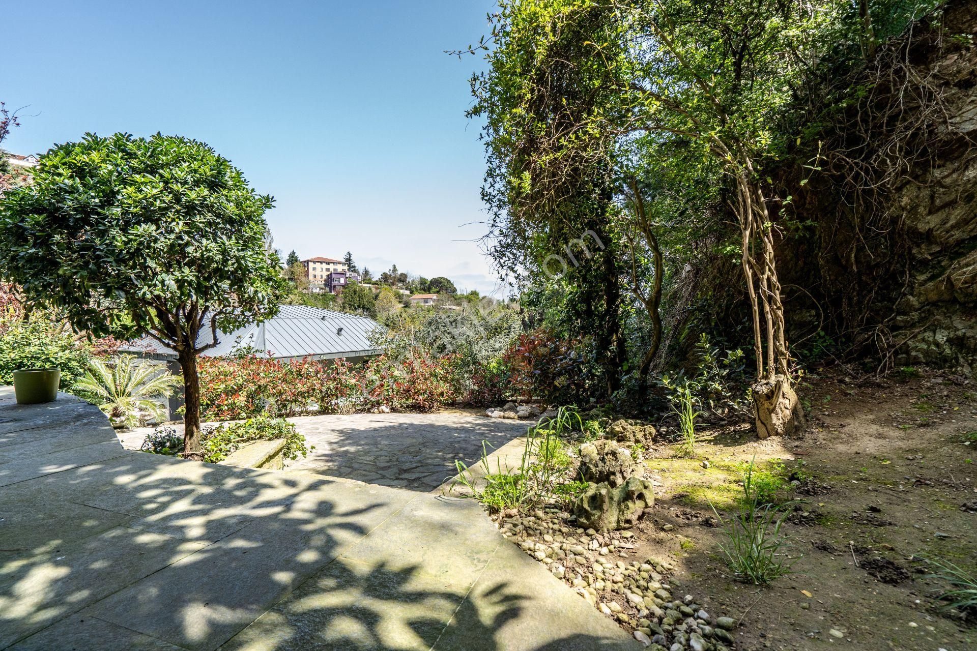 Tarabya Köşk Evler Sitesi'nde 5+2 Satılık Villa - Görsel 8