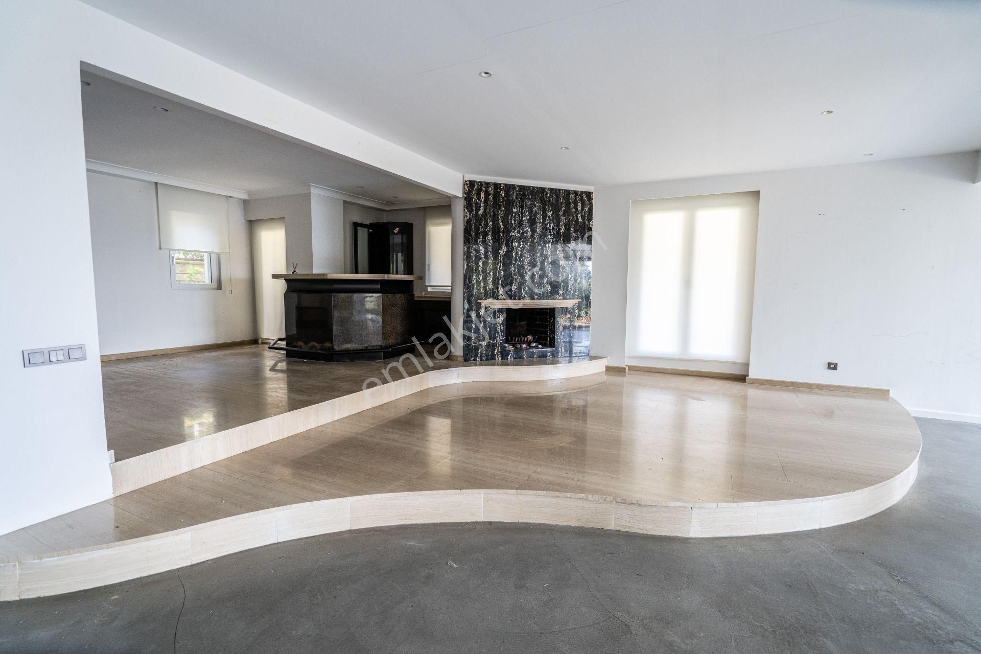 Tarabya Köşk Evler Sitesi'nde 5+2 Satılık Villa - Görsel 15