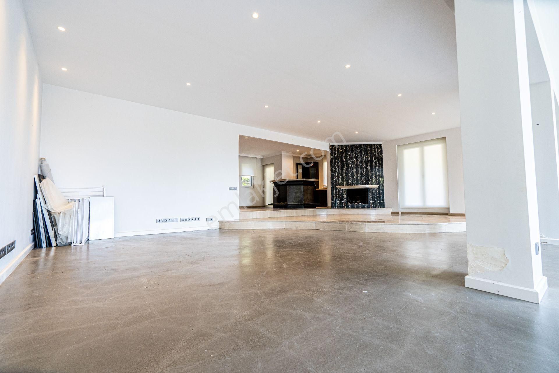 Tarabya Köşk Evler Sitesi'nde 5+2 Satılık Villa - Görsel 14