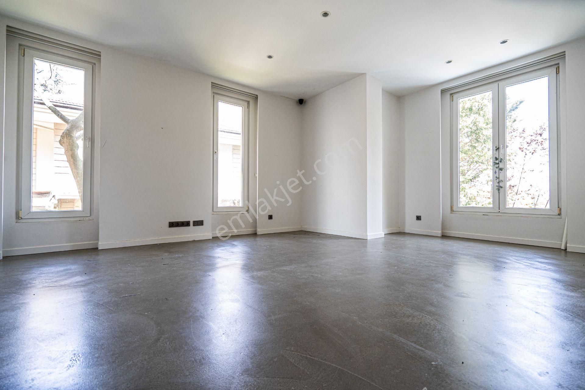 Tarabya Köşk Evler Sitesi'nde 5+2 Satılık Villa - Görsel 18