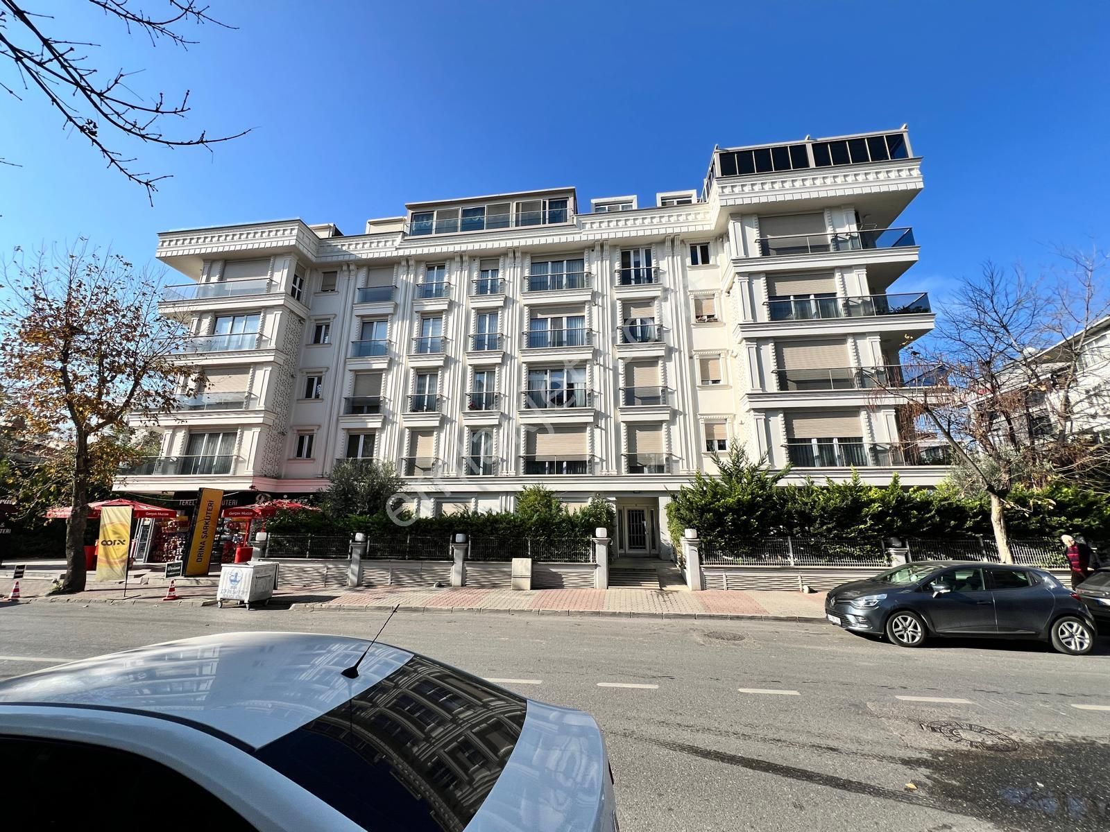 Maltepe Yalı Satılık Daire ▃turyap Bostancı▃yalı Mahallesin'de Sahile 3.bina 1.kat 85m² 2+1