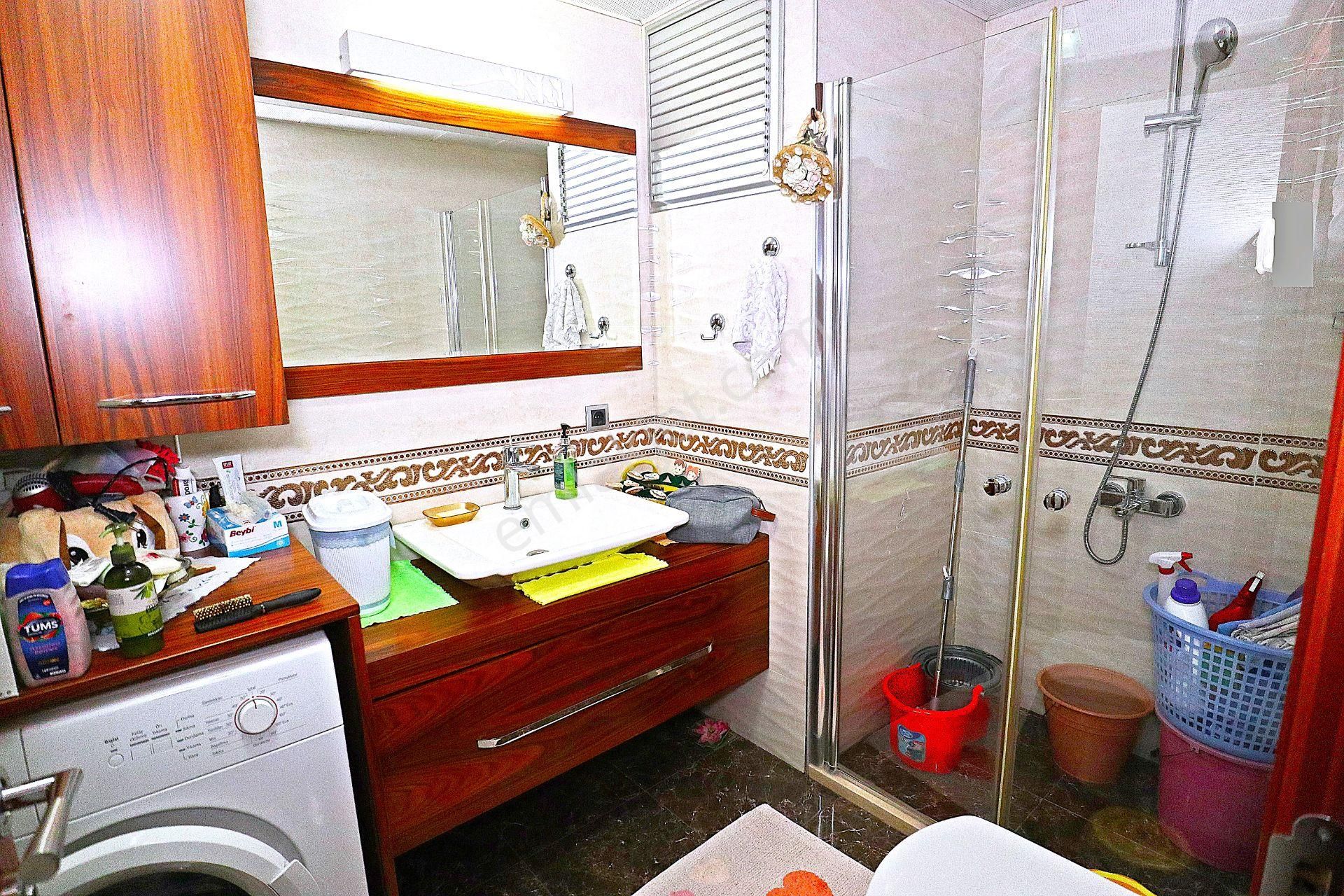 Acil Satılık 10 Yaşında Asansörlü,otoparklı Arakat Köşe Daire - Görsel 18