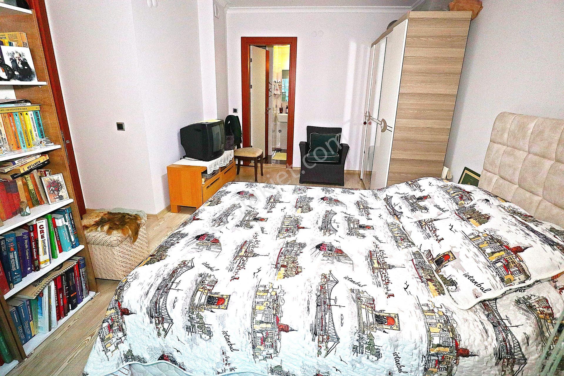 Acil Satılık 10 Yaşında Asansörlü,otoparklı Arakat Köşe Daire - Görsel 25