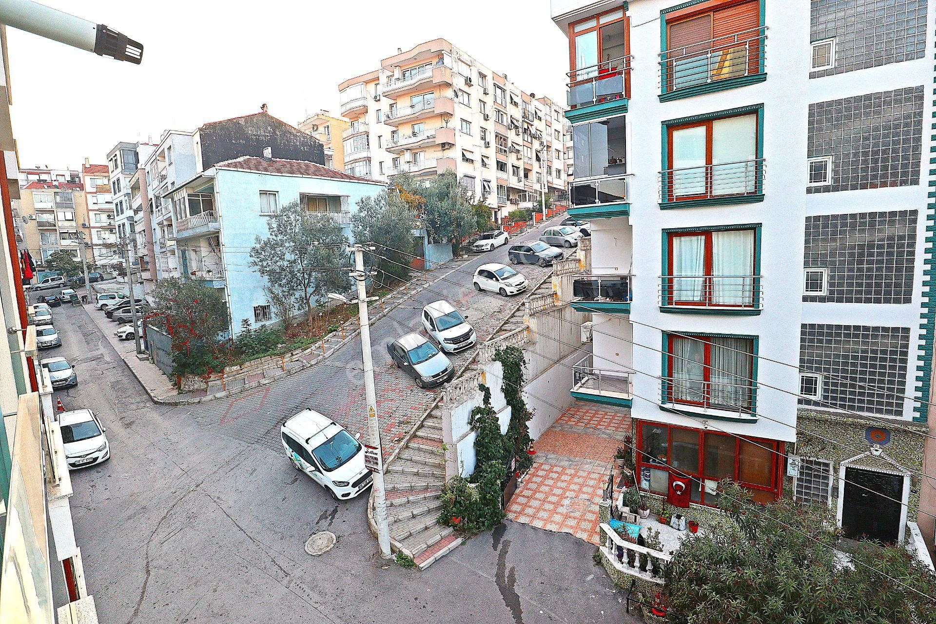 Acil Satılık 10 Yaşında Asansörlü,otoparklı Arakat Köşe Daire - Görsel 16