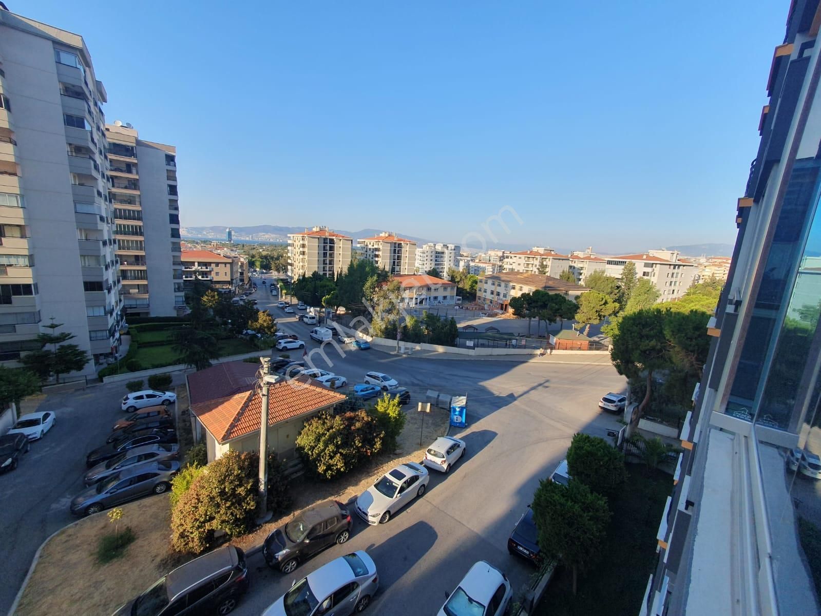 Narlıdere Ilıca Satılık Daire Narlıderede Satılık Daire Sitede Lüx 3+1 Otopark Deniz Manzaralı Lüx