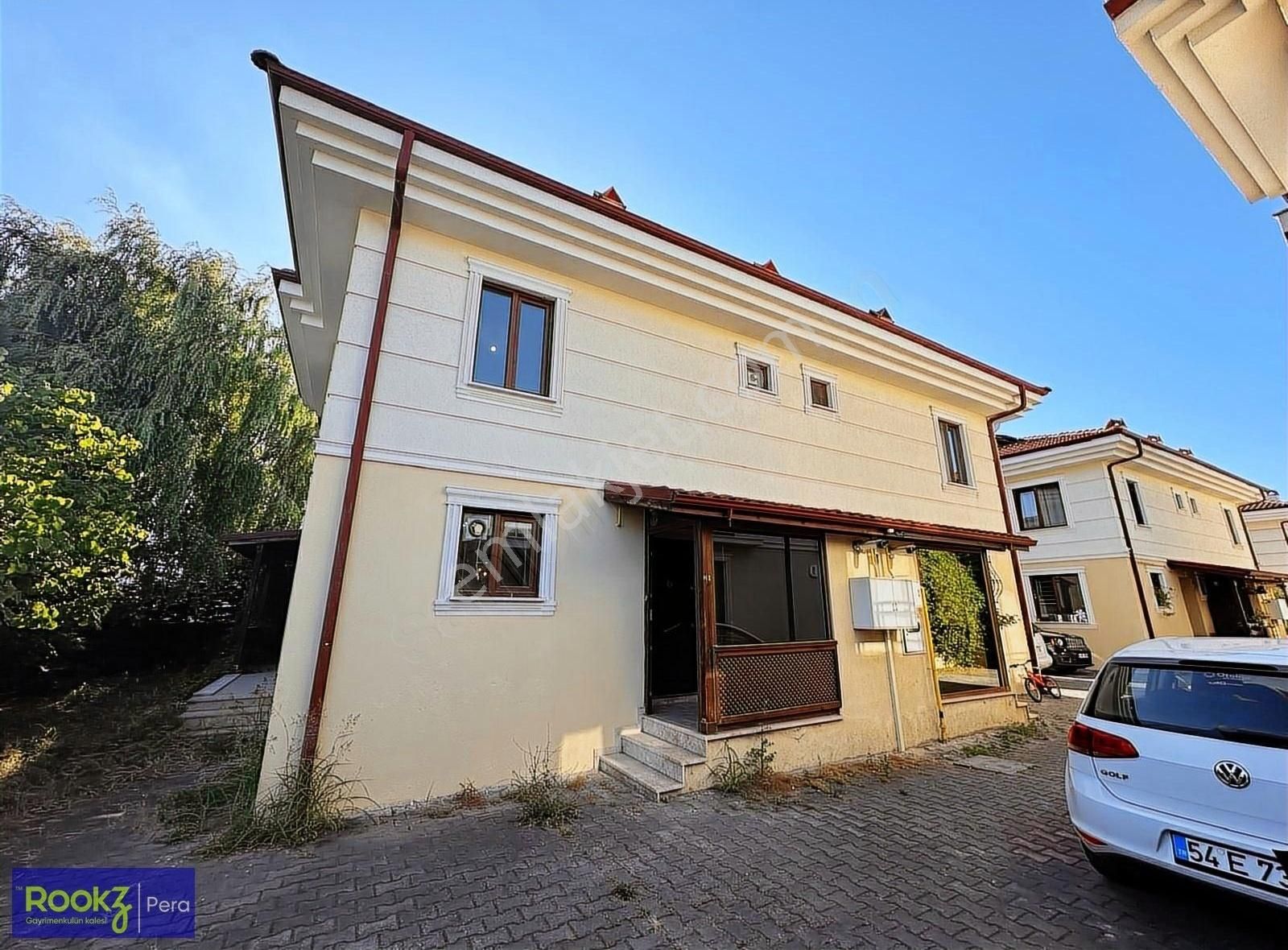 Serdivan Arabacıalanı Satılık Villa Arabacıalanı Mahallesi Villa Park Sitesi Satılık Villa