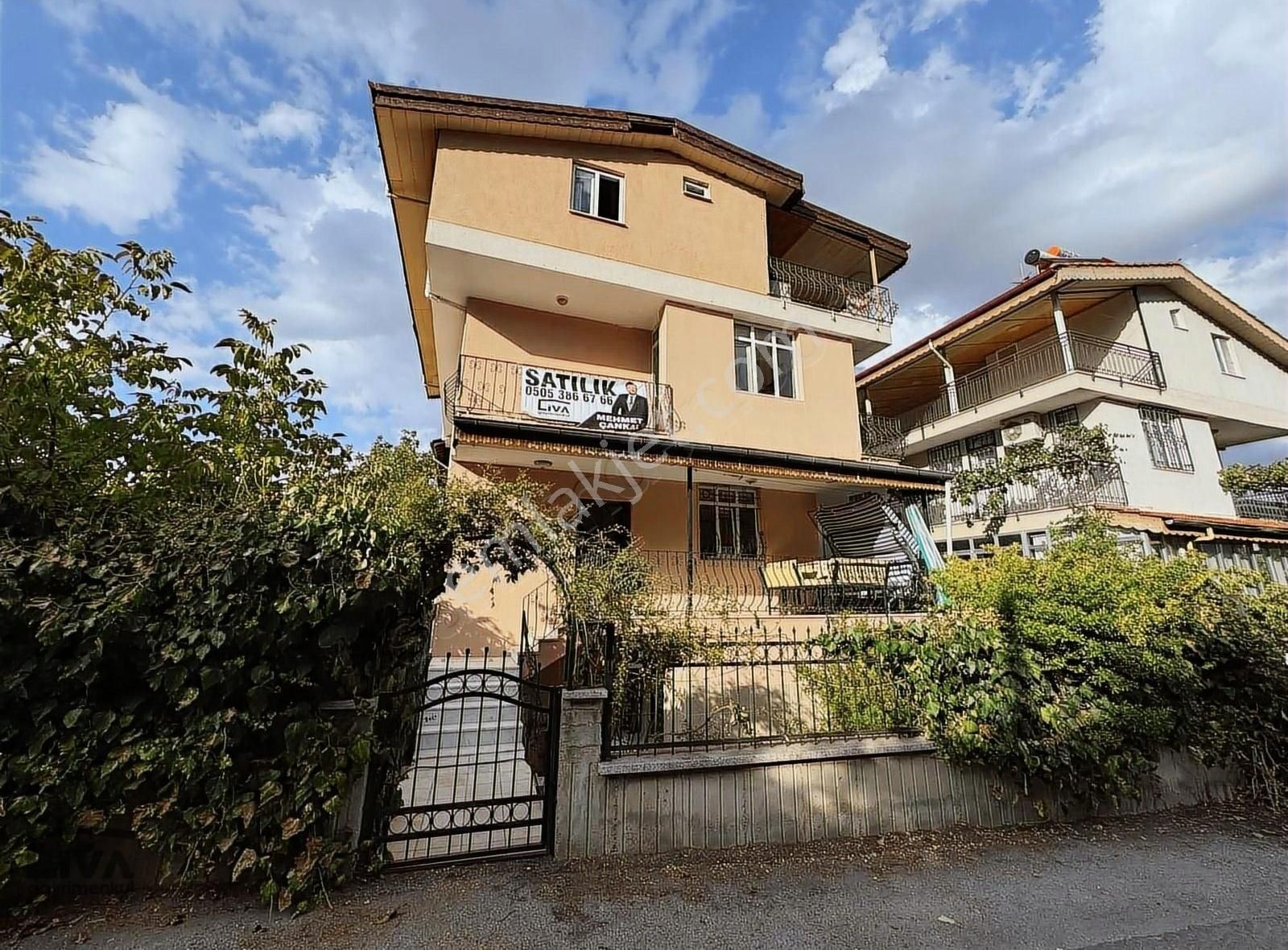 Merkezefendi Yenişehir Satılık Villa Liva Gayrimenkulden Yürüyüş Yolunda Satılık Villa