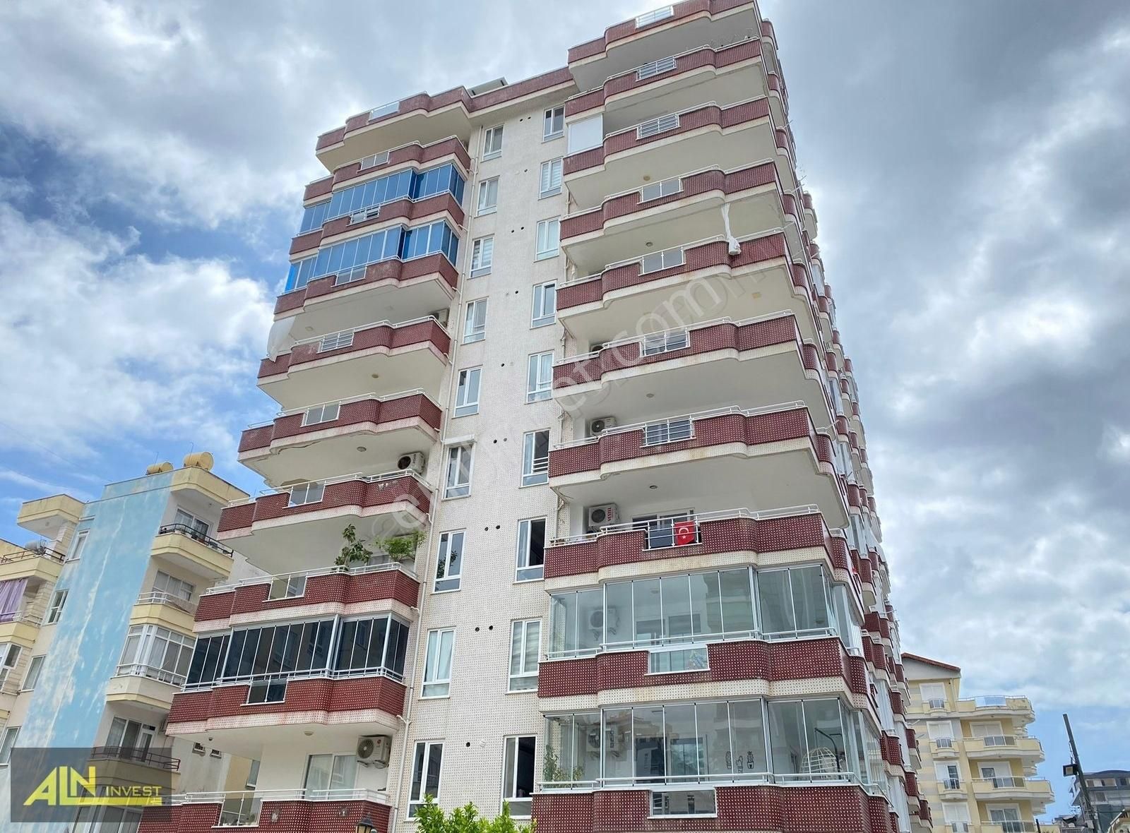 Alanya Mahmutlar Satılık Daire Mahmutlar Da Acil Satılık 2+1 140 M2 Daire