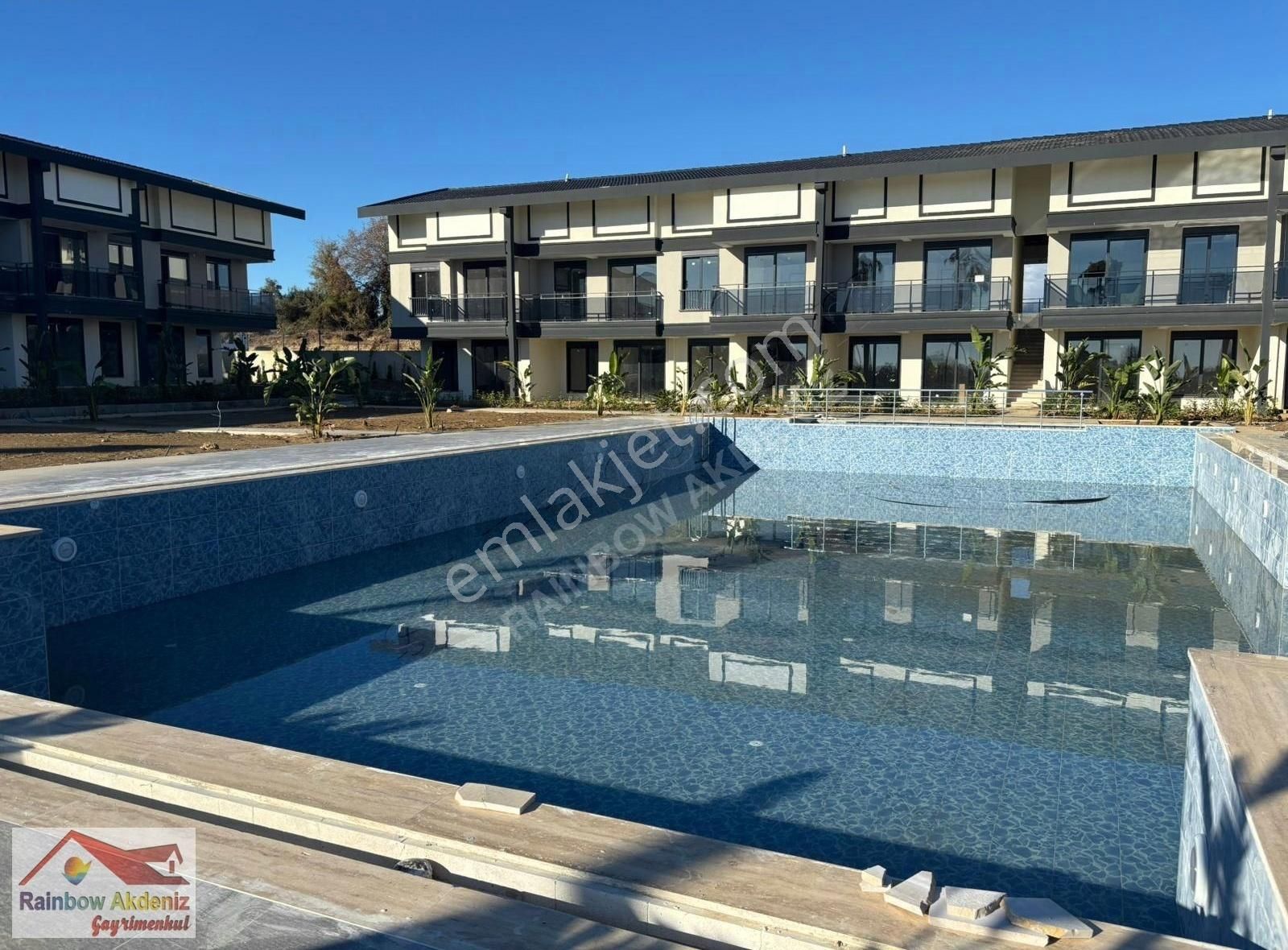 Manavgat Ilıca Satılık Daire Manavgat Kumköyde Site İçerisinde Ultra Lux 1+1 Satılık Daire.