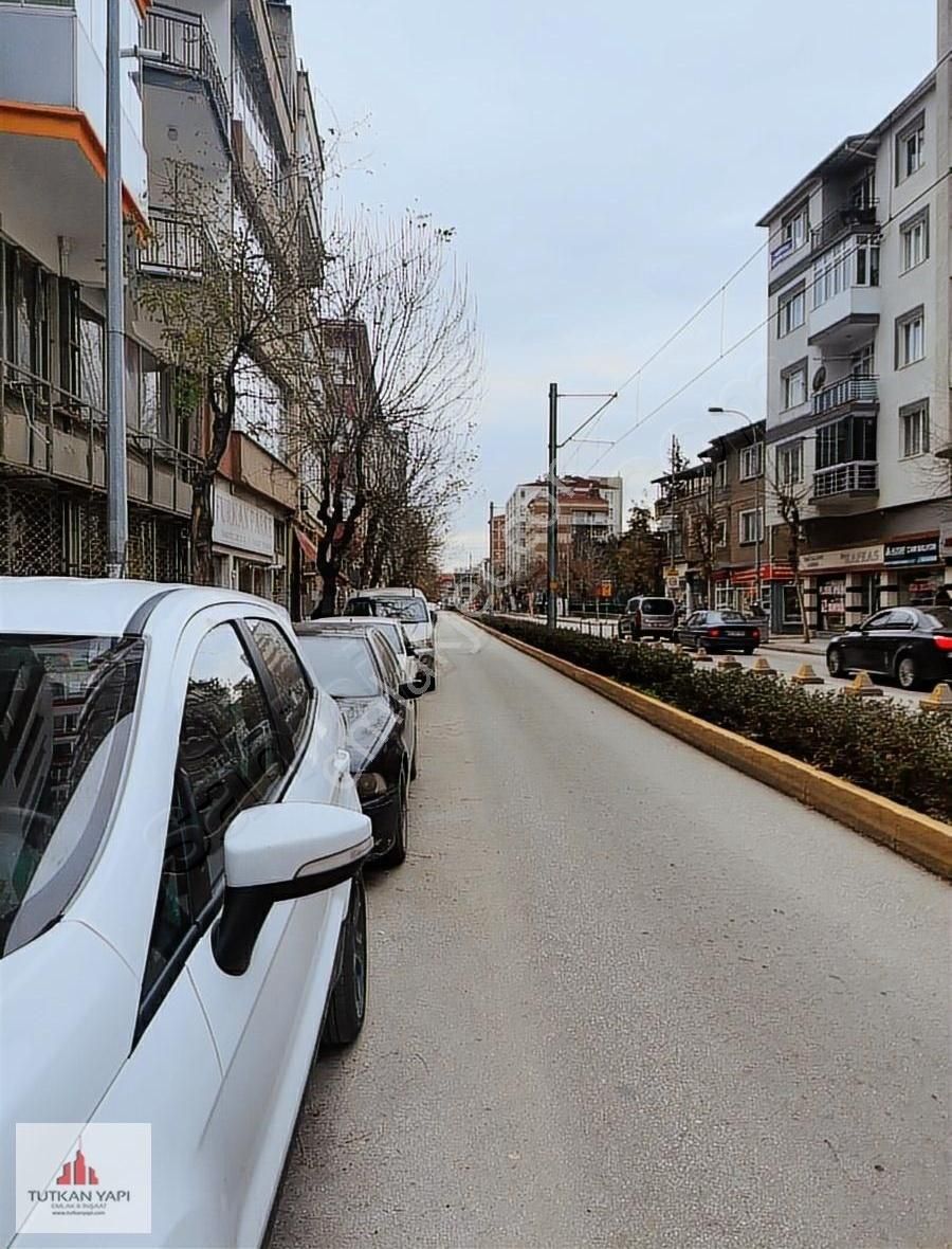 Tepebaşı Mamure Satılık Dükkan & Mağaza Muttalıp Cd Kurumsal Market Kiracılı Satılık İş Yeri 386m2