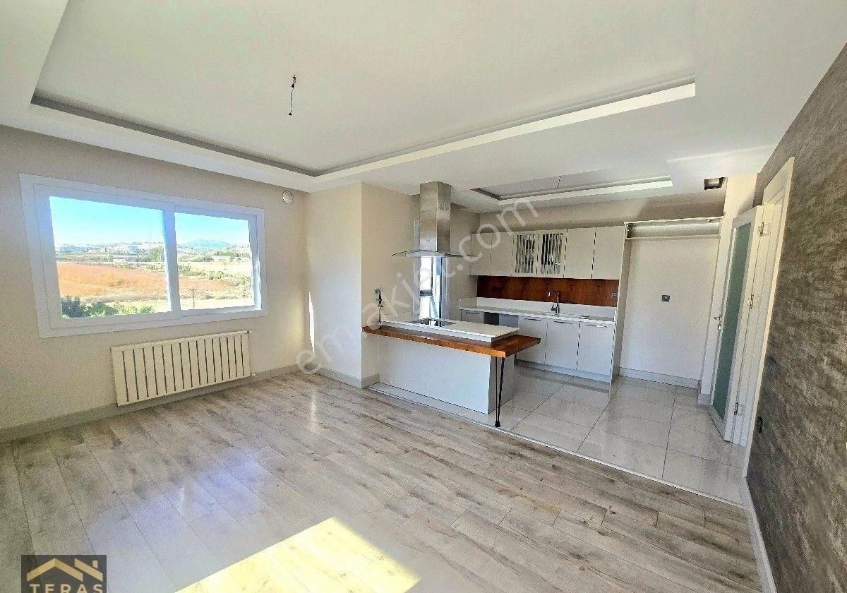 Tarsus Şehitler Tepesi Kiralık Daire Teras Gayrimenkul'den İncirlikuyu Mahallesinde Site İçerisinde Kiralık Dairemiz