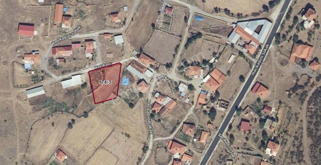 Eşme Kolankaya Köyü (Hacıkadirli) Satılık Konut İmarlı Uşak Eşme Kolankaya Köyünde 1.993 M² Arsa Satılıktır