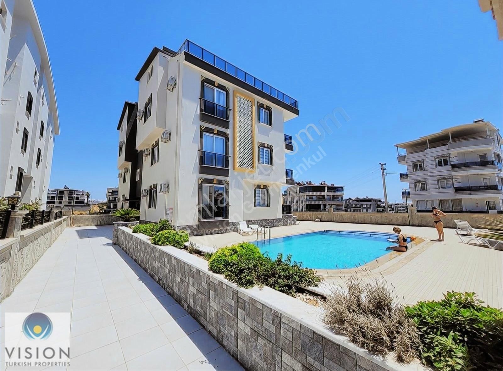 Didim Efeler Satılık Daire Didim Efelerde Havuzlu Sitede 2+1 Eşyalı Daire