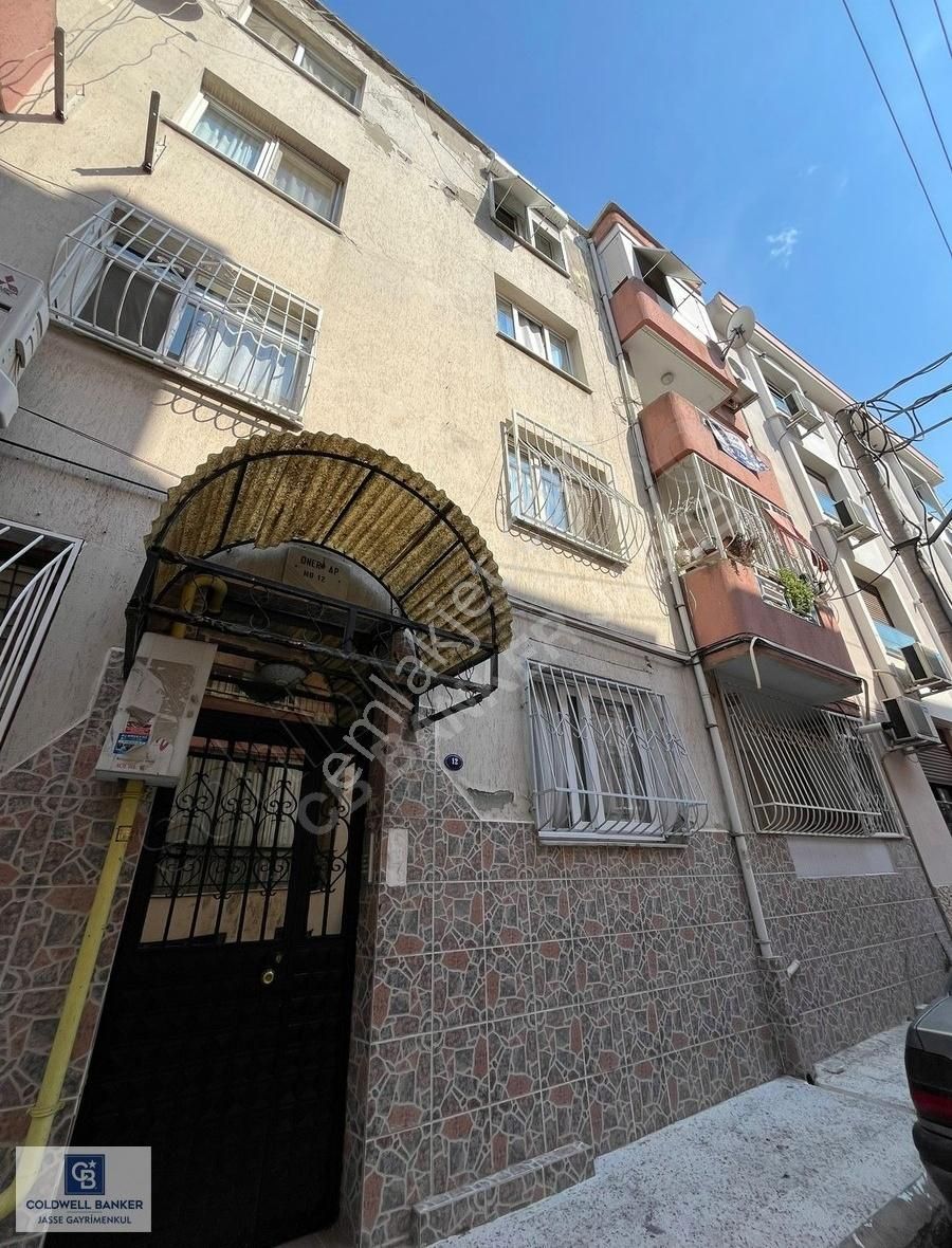 Buca Güven Satılık Daire Güven Mahallesi 2+1 Kapalı Mutfak Satılık Daire