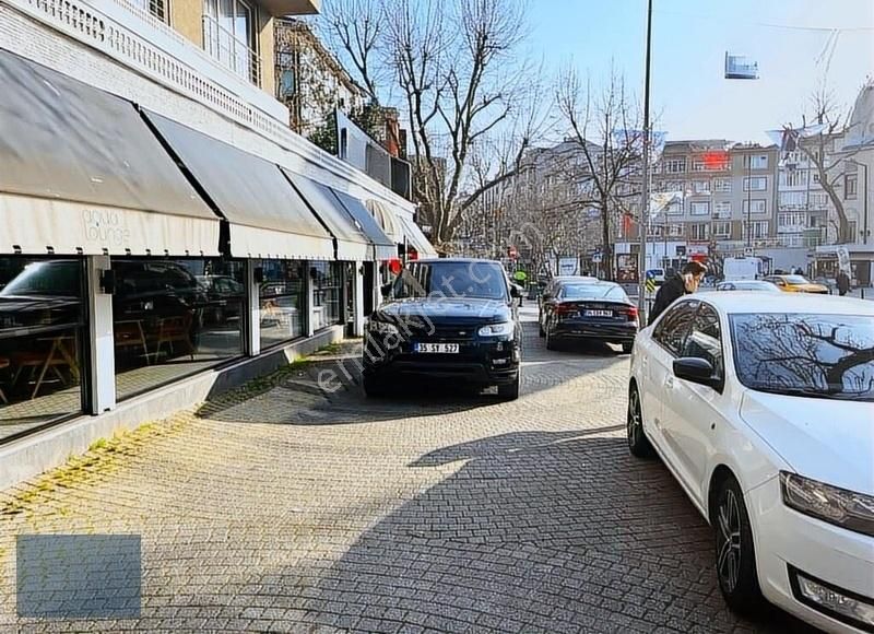 Beşiktaş Ortaköy Satılık Dükkan & Mağaza Ortaköy Dereboyu Cadde Üzeri İşlek Noktada Geniş Cepheli Dükkan