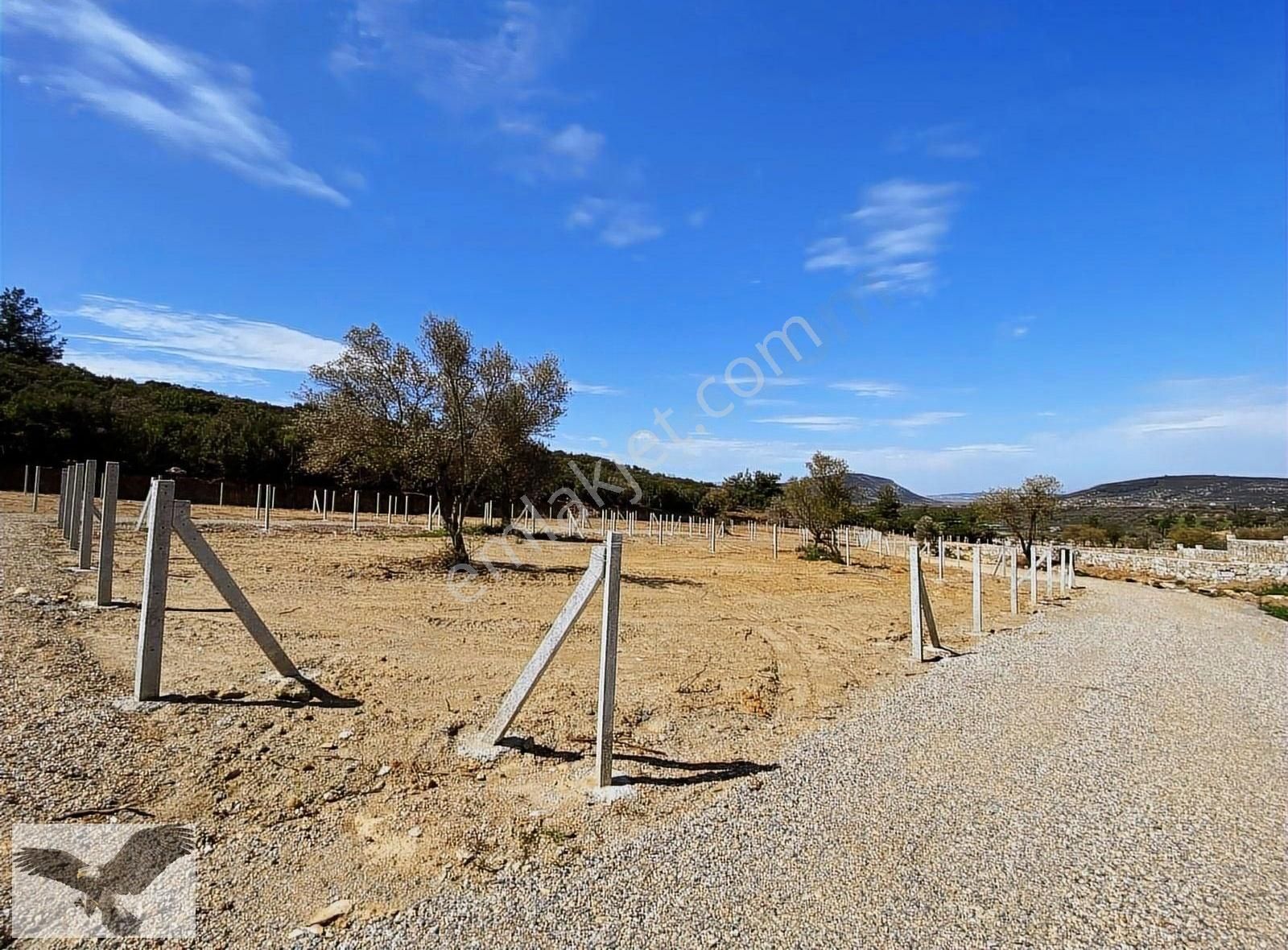 Menderes Çakaltepe Satılık Tarla Menderes Çakaltepede 500 M2 Hisse Tapulu Manzaralı Parseller