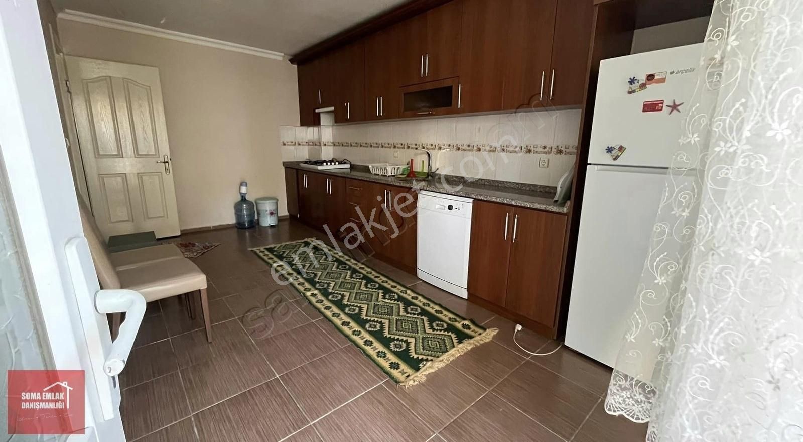 Soma Nihat Danışman Kiralık Daire Soma Emlak* Eşyalı Kiralık Şehir Merkezi'nde Bakımlı 2+1