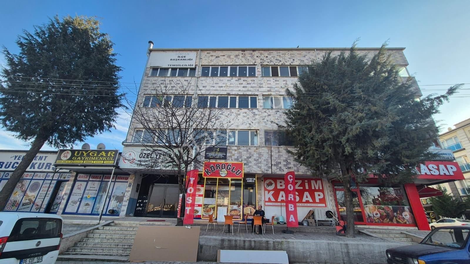 Mehmet Özdemir'den Sincan Yenikent Merkez De İşhanı İçerisinde 1+1 Mutfak,wc Li Satılık Büro - Görsel 2