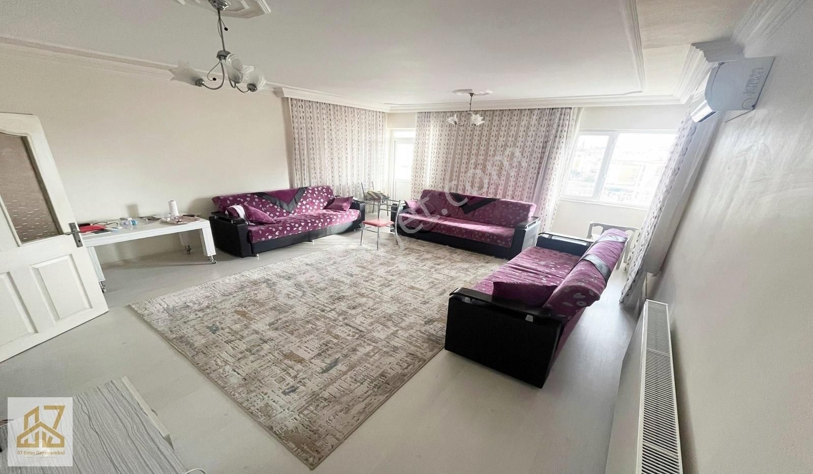 Kepez Güneş Satılık Daire Bölgenin En Geniş Dairesi 3 Balkon Ayrı Kiler 160 M2 3+1 Daire