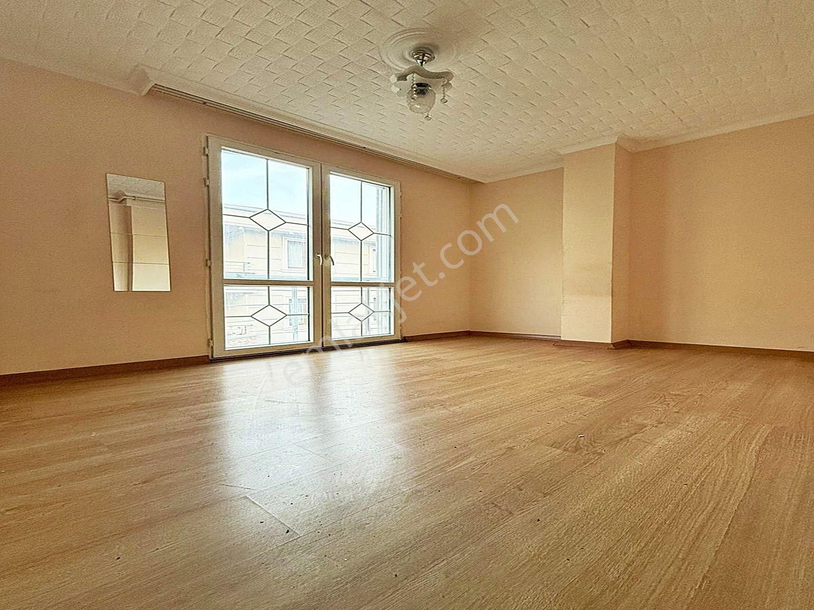 Esenyurt Mehmet Akif Ersoy Kiralık Daire Şahane'den Metrobüse Yürüme Mesafesinde 3+1 Dubleks Kiralık Daire!