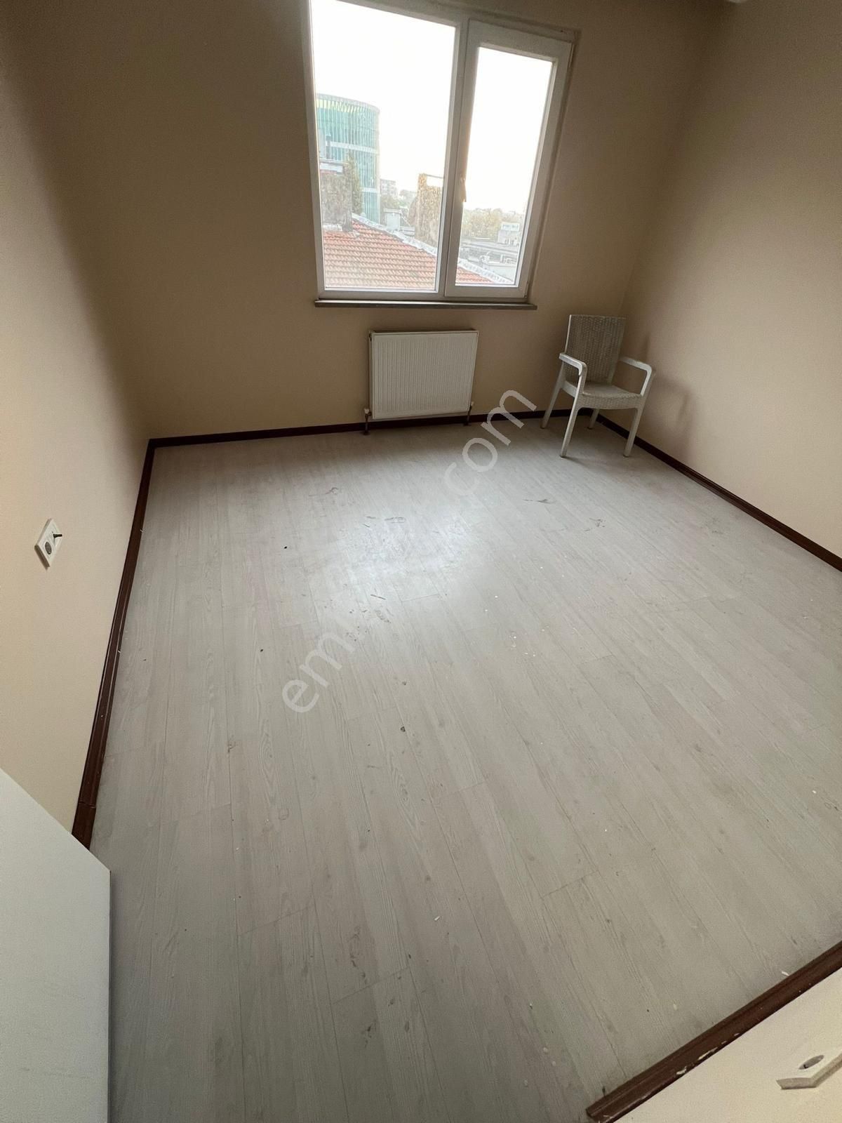 Küçükçekmece Halkalı Merkez Kiralık Daire Zekiden Kiralık 180m2 Dublex Daire Belediyenin Tam Karşısında