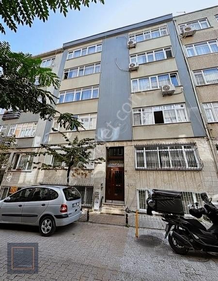 Bakırköy Sakızağacı Satılık Daire Platin Emlak'tan Bakırköy Taşhan Caddesinde Satılık Ara Kat 3+1