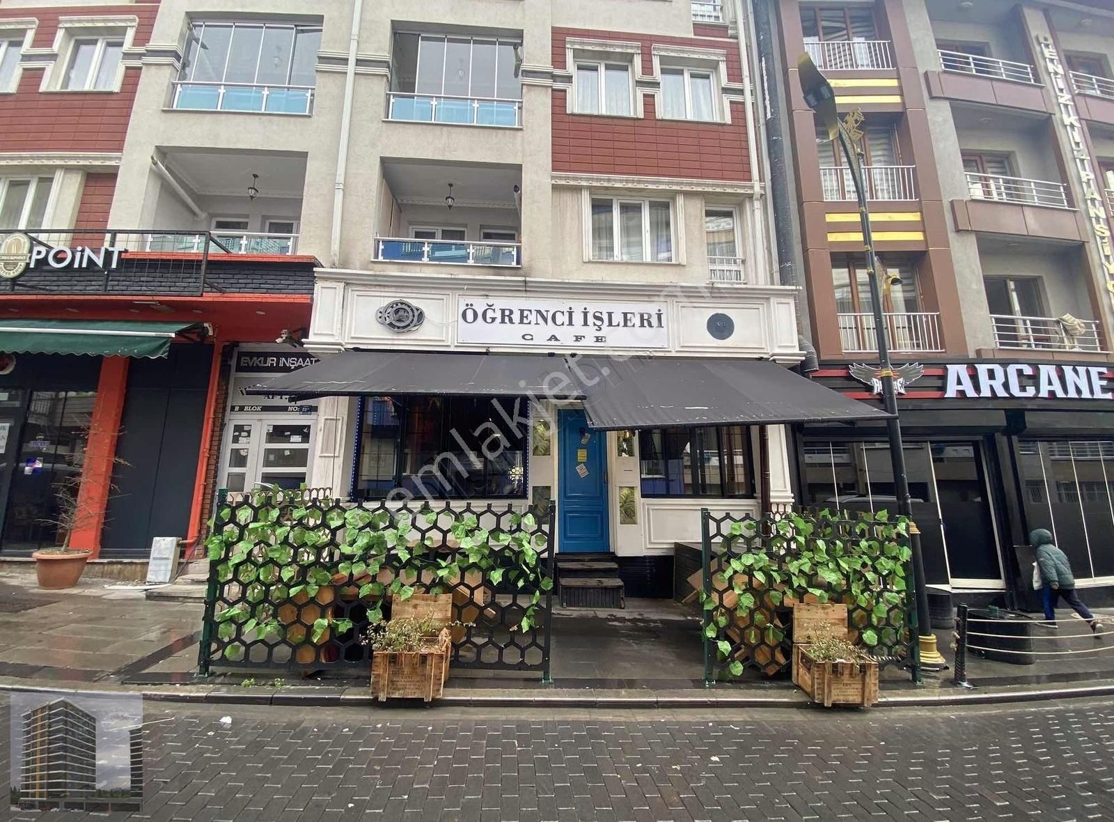 Sivas Sivas Merkez Devren Kafe & Bar Öz Urhan Emlaktan Sivas Kafeler Sokağında Devren Kiralık Cafe