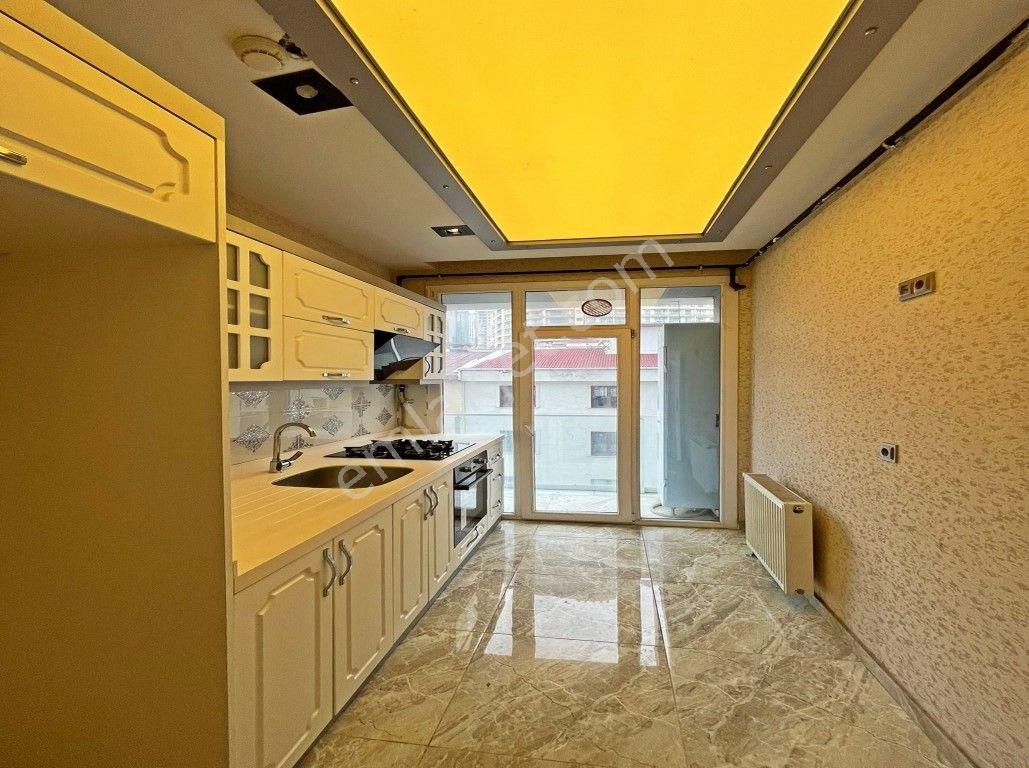 Esenyurt Yeşilkent Satılık Daire Başkent Yapıdan Site İçi 2+1 Balkonlu Satılık Arakat Daire