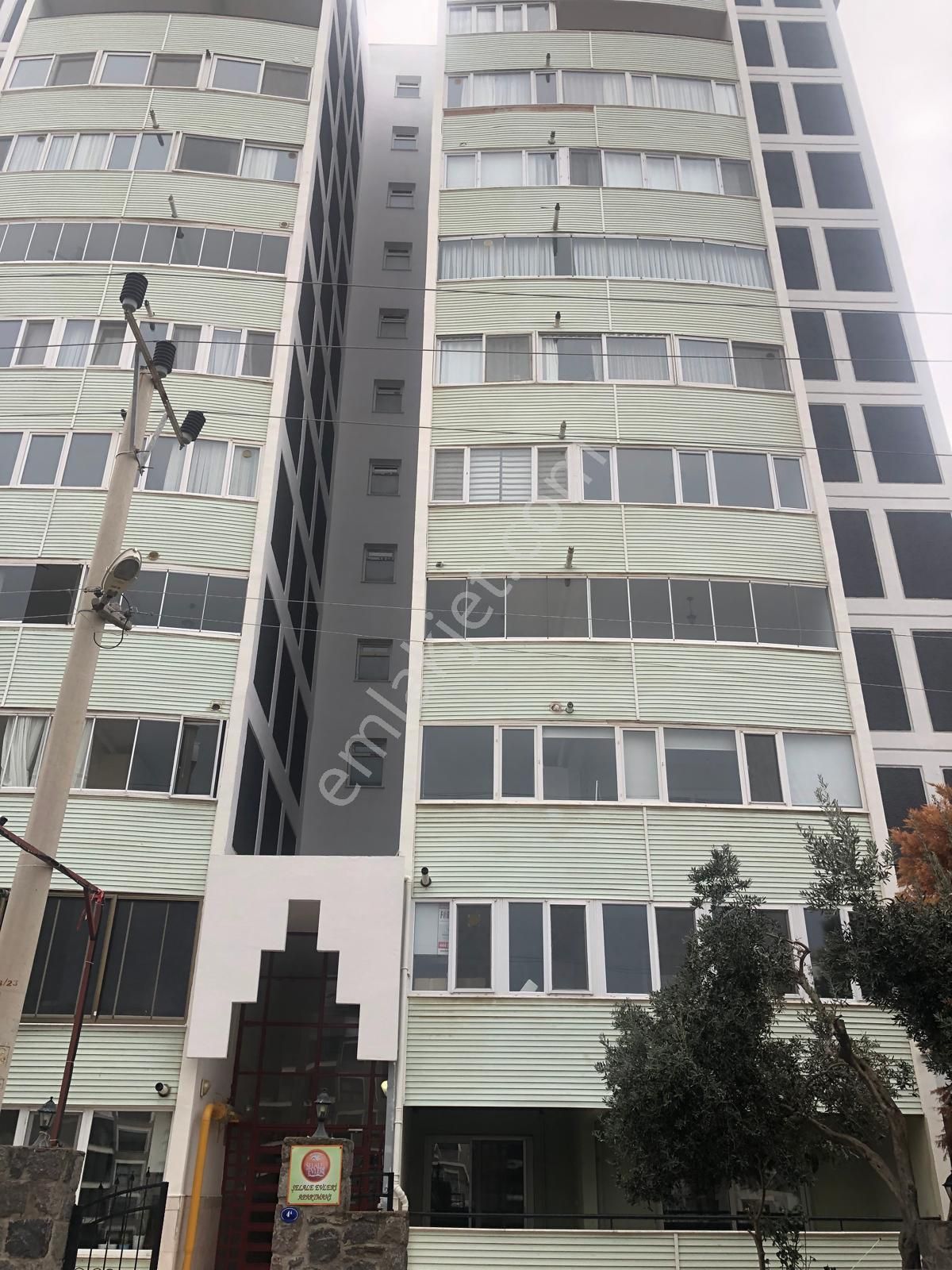 Menemen 29 Ekim Satılık Daire Menemen Ulukent Şelale Evlerinde 3+1 130 M2 Satılık Daire