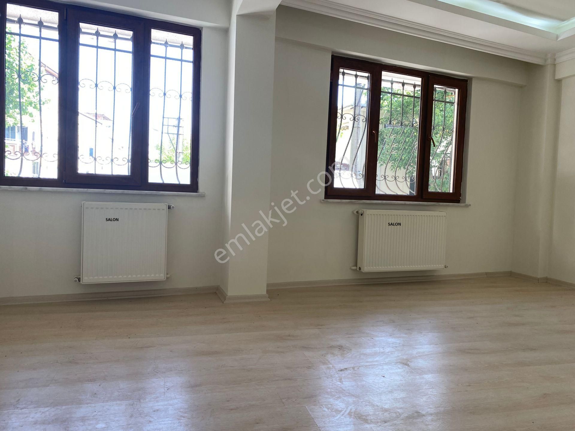 Esenler Fatih Satılık Daire Avrupa Emlak Tan Esenler Fatih Mah 83 M² 2+1 Yüksek Giriş,7 Yıllık,iskanlı,balkonlu(memur Kiracılı)