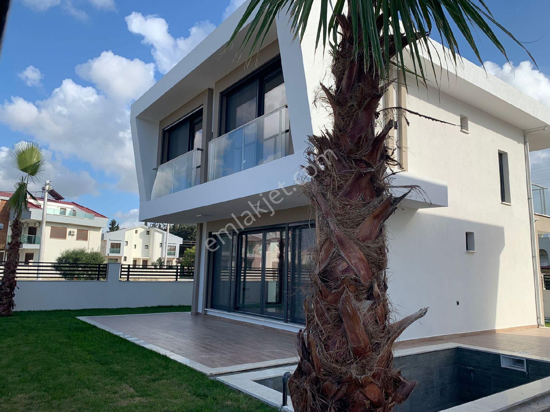 Didim Hisar Satılık Villa Didim Sağturda 3+1 Havuzlu Müstakil Villa