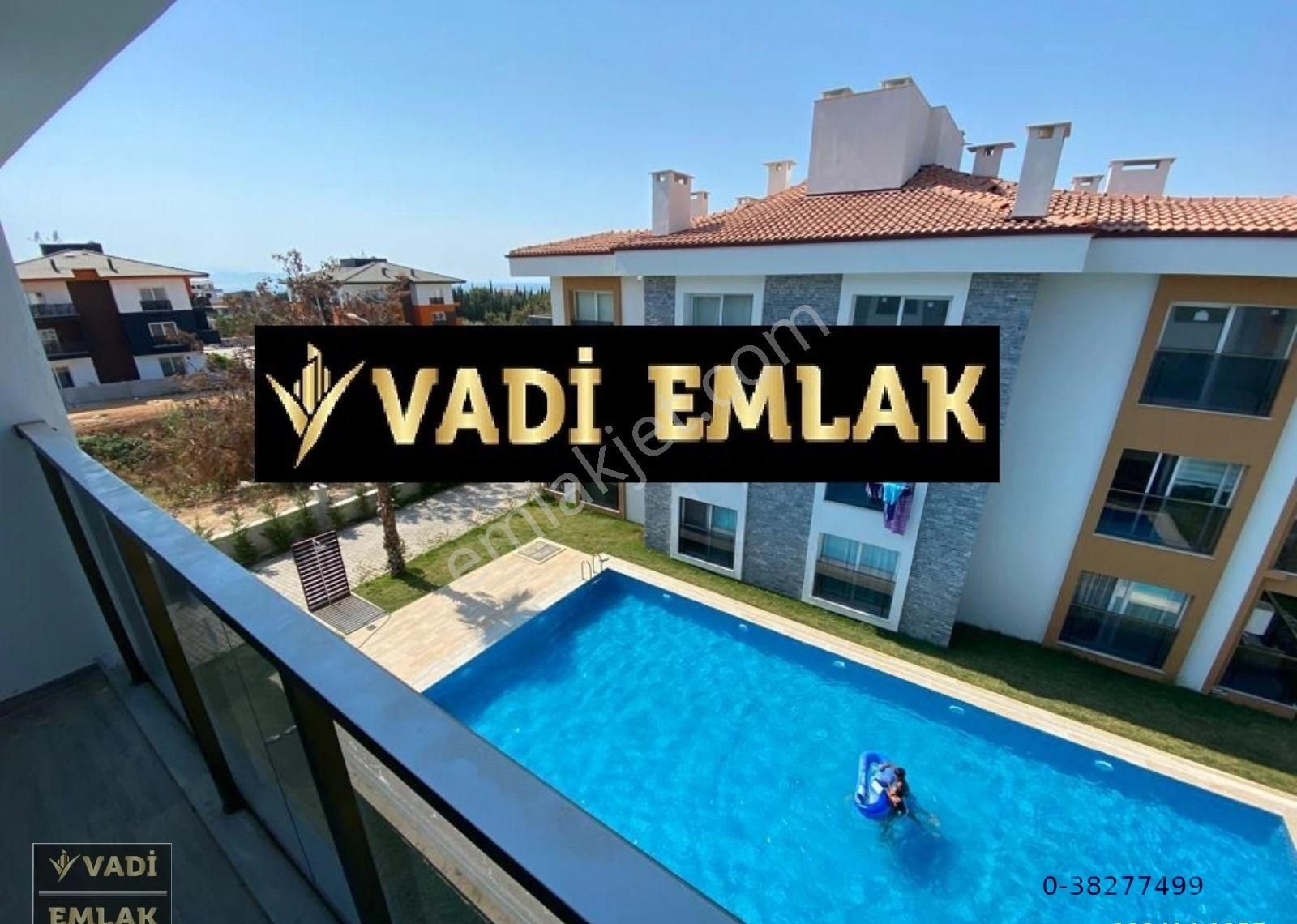 Kuşadası Davutlar Satılık Daire Kuşadası Davutlar'da Havuzlu Sitede Satılık Sıfır 3+1 Dubleks Daire