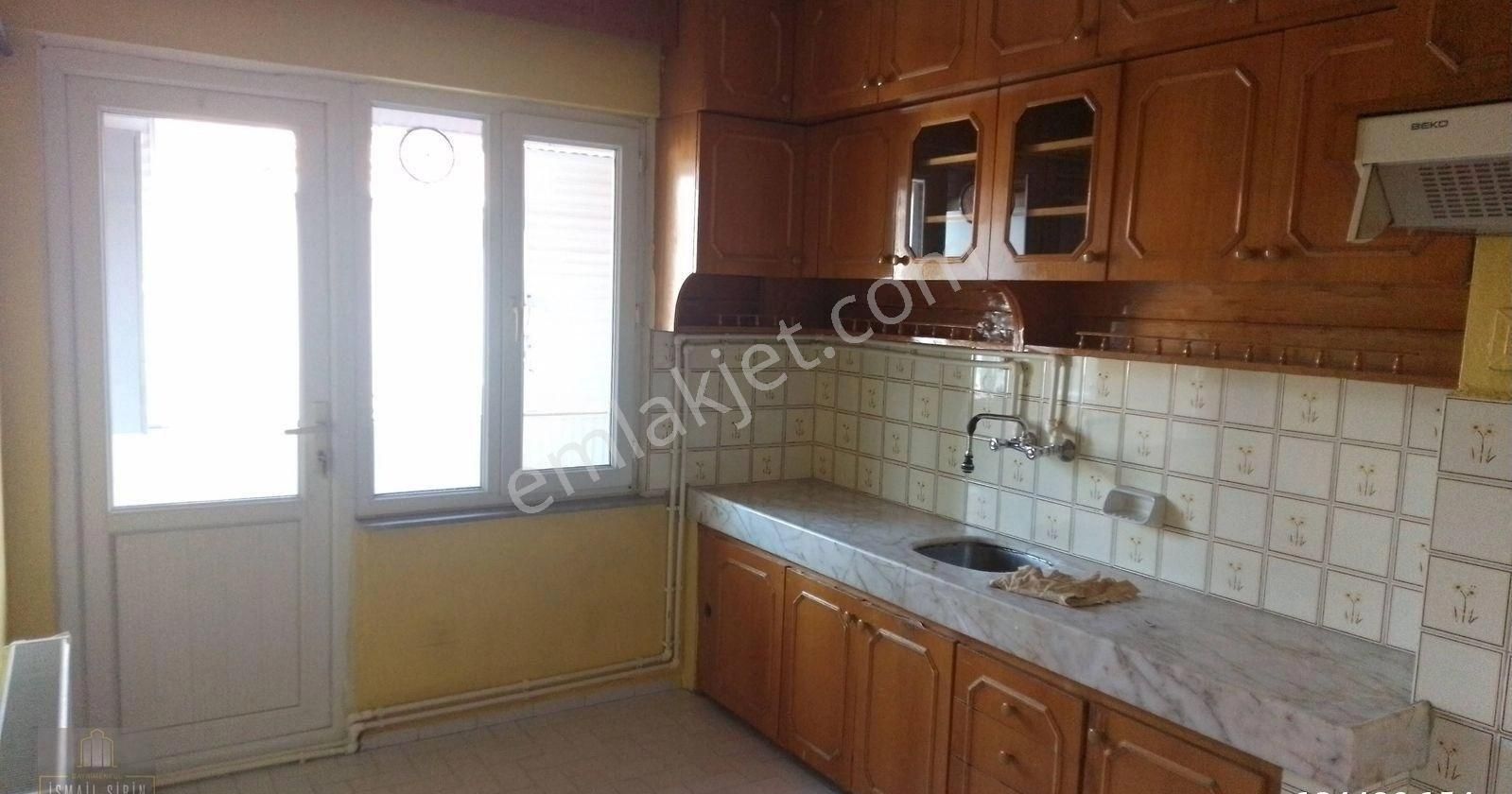 Gemlik Hamidiye Kiralık Daire Gemlik Kiralık Daire 2+1 Kombili, Dereboyu Üzeri Merkezi Yerde Her Yere Yakın