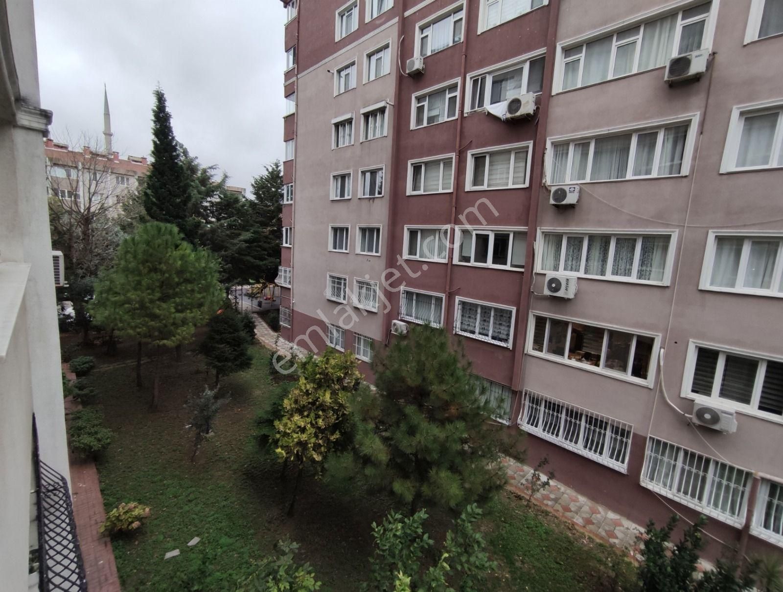 Bahçelievler Bahçelievler Satılık Daire Bahçelievler İstanbul Evlerinde 3+1 Asansörlü Arakat Satılık Daire