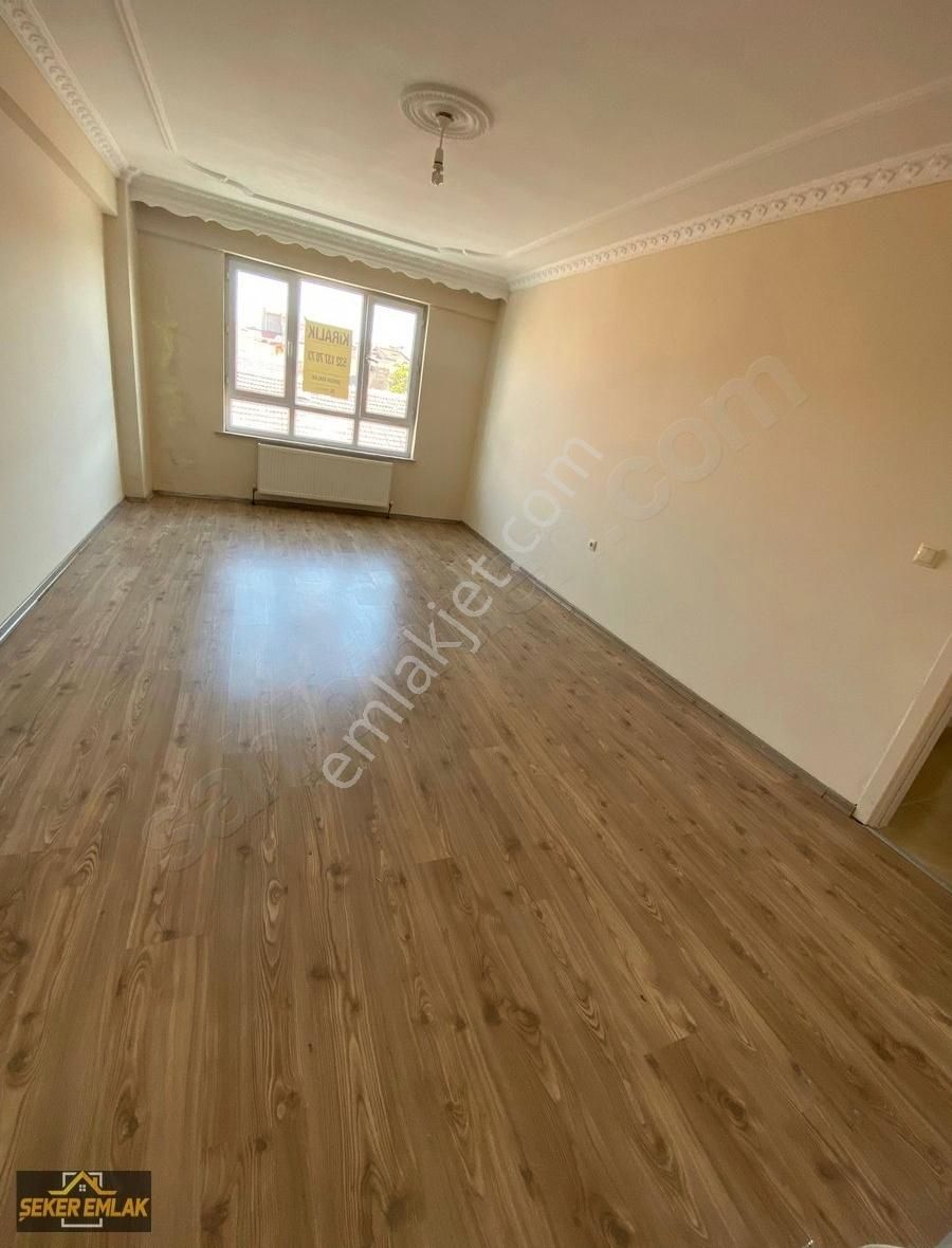 Odunpazarı Emek Satılık Daire Şekerden Emek Mah. Siyah 15 Durağında Satılık 2+1 95 M² Daire