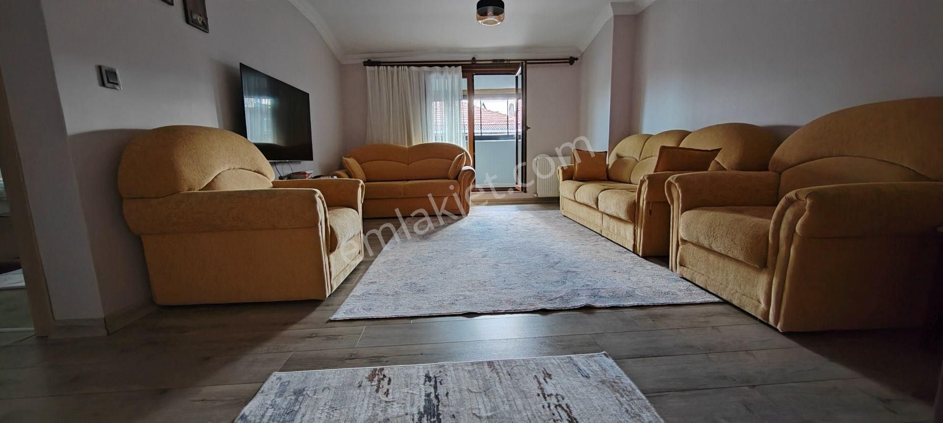 Sultangazi Zübeyde Hanım Satılık Daire Grv Emlak'tan Zübeydehanım Mahallesinde 280 M2 5+2 Dubleks Daire