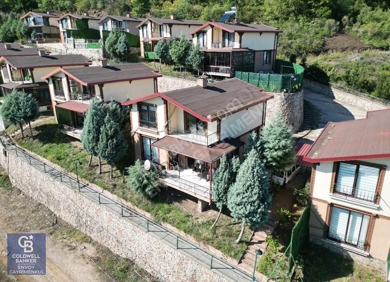 Başiskele Yuvacık Yakacık Satılık Villa - Cb Envoy - Başiskele Yuvacık Kuveyt Konakları Satılık Villa