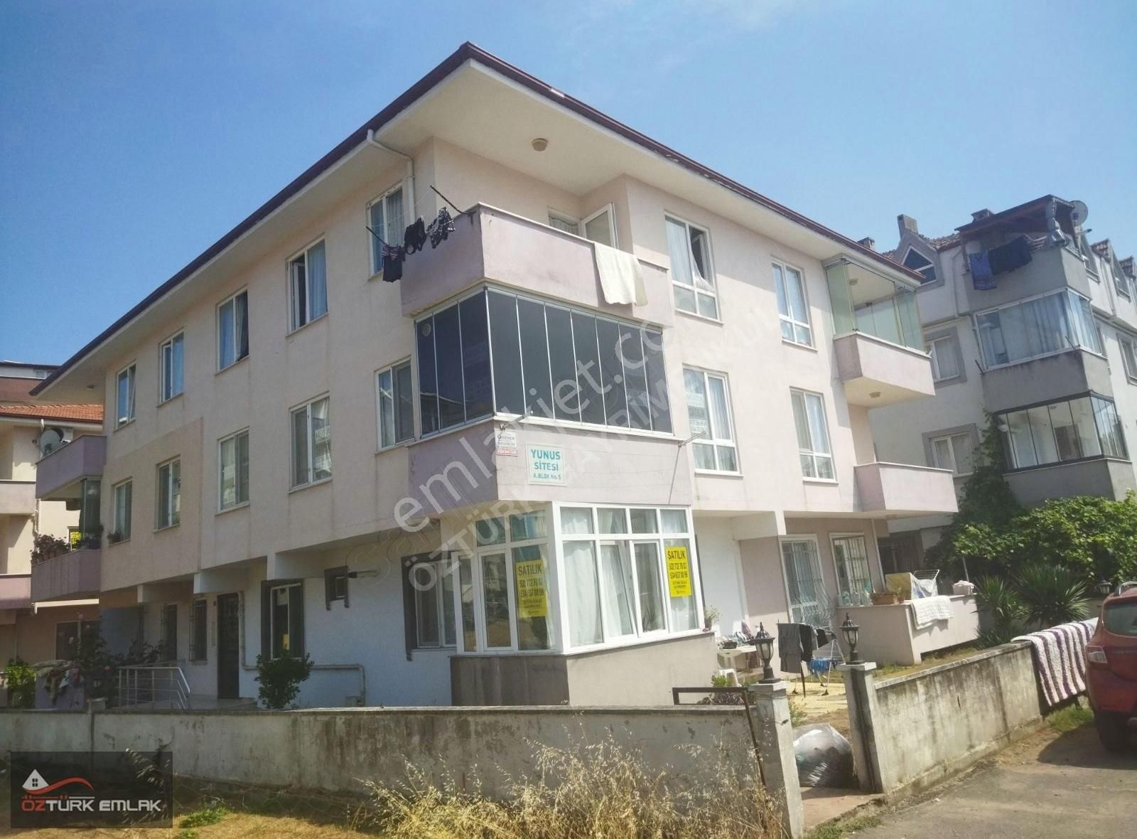 Karasu Yalı Satılık Daire Plaj Merkez 1+1 55 M2 Konbi Petekli Yüksek Giriş Ful Eşyalı