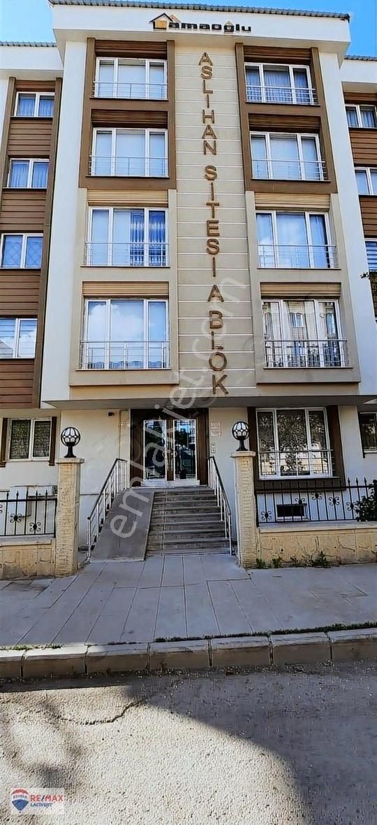 Yakutiye Ömer Nasuhi Bilmen Satılık Daire Re/max Lacivert'ten Yakutiye'de Satılık 3+1 Daire