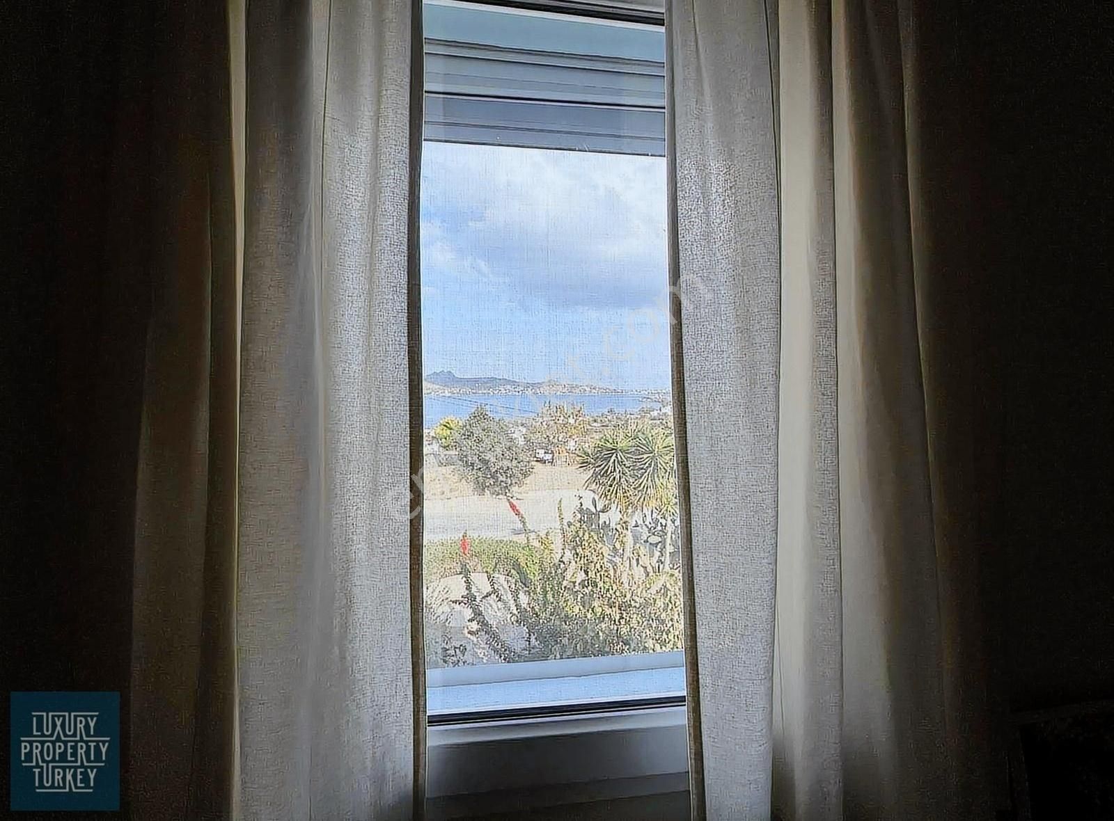 Yalıkavak'ta Deniz Manzaralı Bahçeli 3+1 Villa - Görsel 14