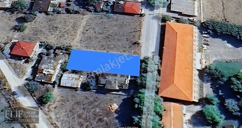 Pamukova Cumhuriyet Satılık Tarla Pamukova Cumhuriyet Mahallesi İmarlı Arsa 595m²