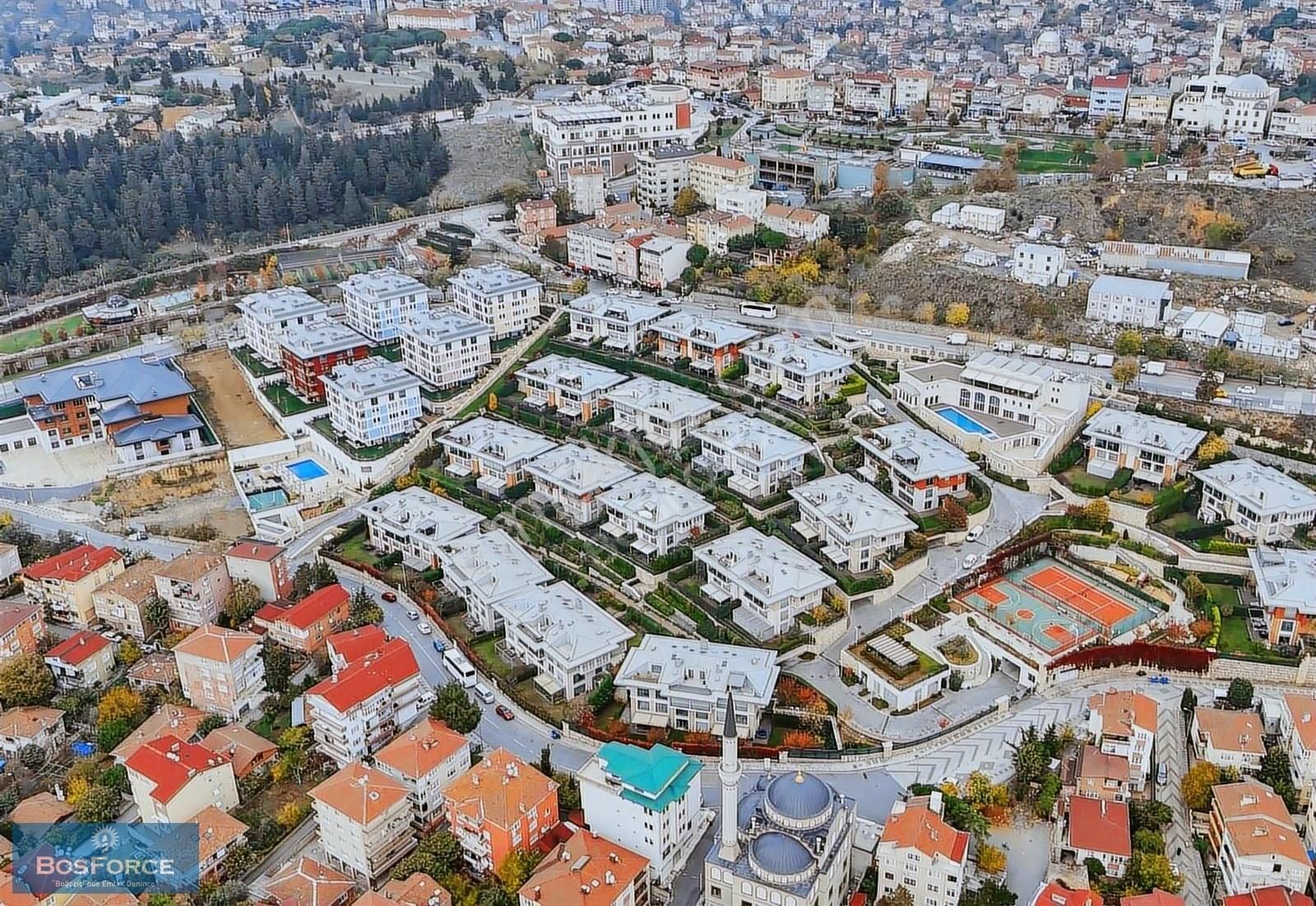 Üsküdar Küplüce Satılık Daire Beylerbeyi Antteras'ta Manzaralı Çatı Dubleksi