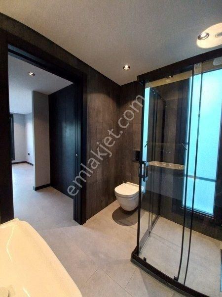 İzmir Çeşme Alaçatı Havuzlu Geniş Bahçeli 4+1 Dubleks Lüks Müstakil Villa - Görsel 15