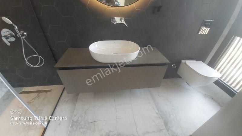 Izmir Cesme Ardic Sea View Detached Triplex Villa With Elevator And Pool, 6+2 Rooms - Görsel 27