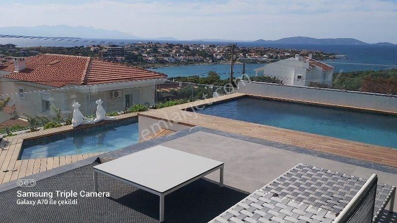 Izmir Cesme Ardic Sea View Detached Triplex Villa With Elevator And Pool, 6+2 Rooms - Görsel 6